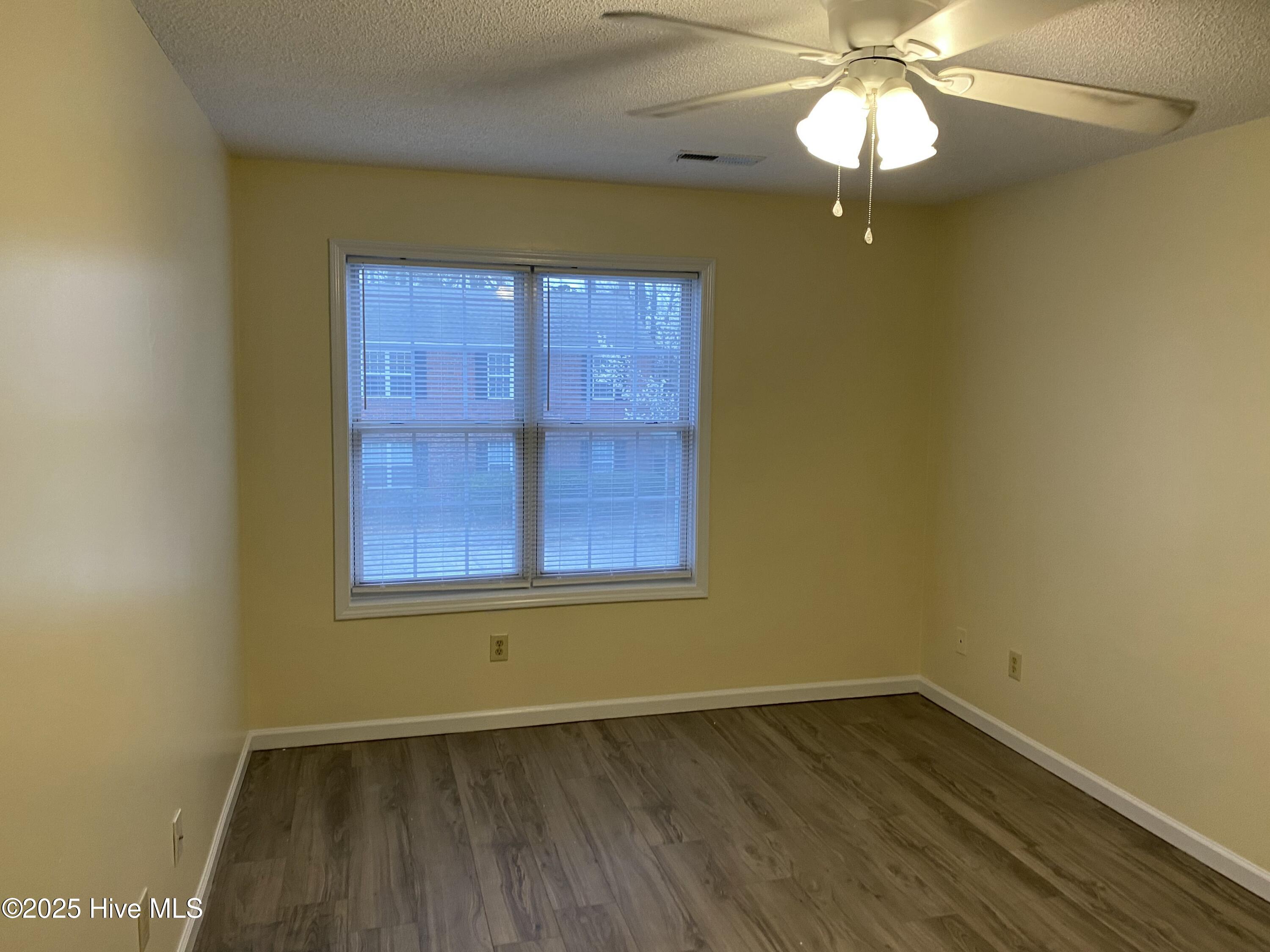 5142 Lamppost Circle Property Photo 25