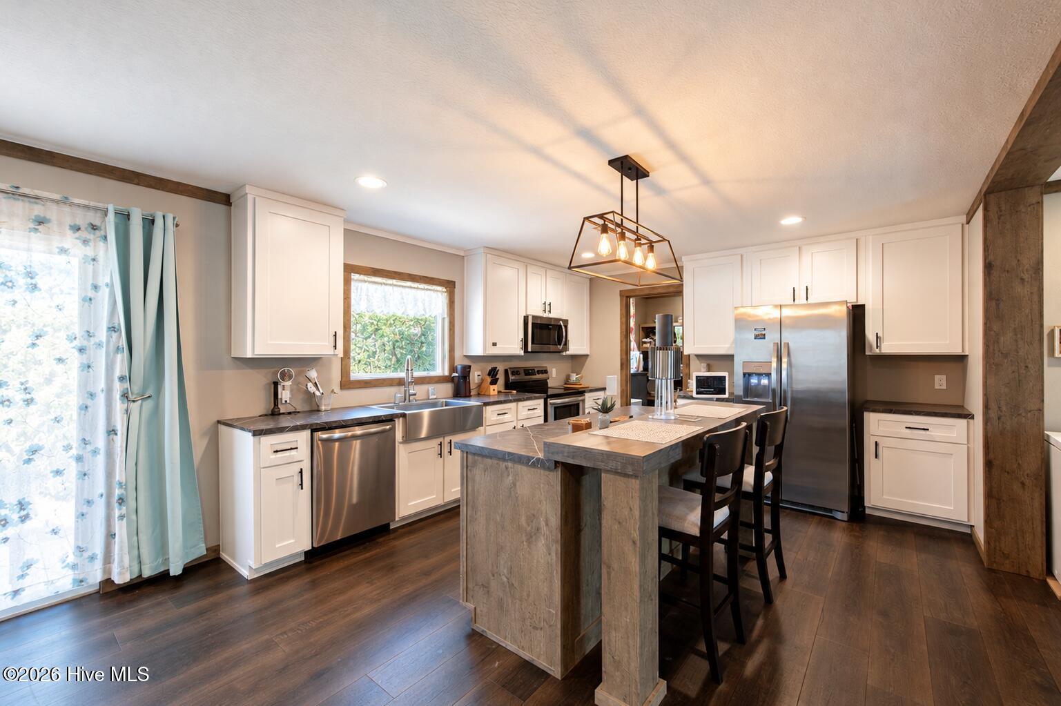 2623 Green Pond Road Property Photo 6