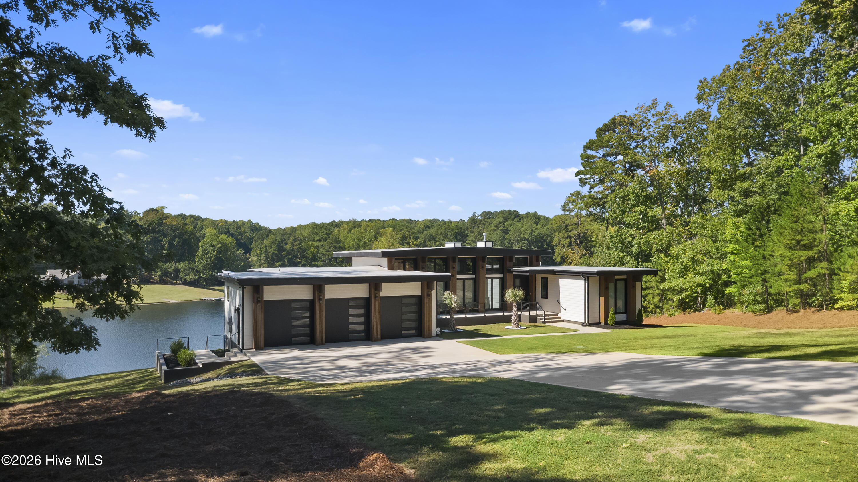 704 Russell Street Property Photo 44