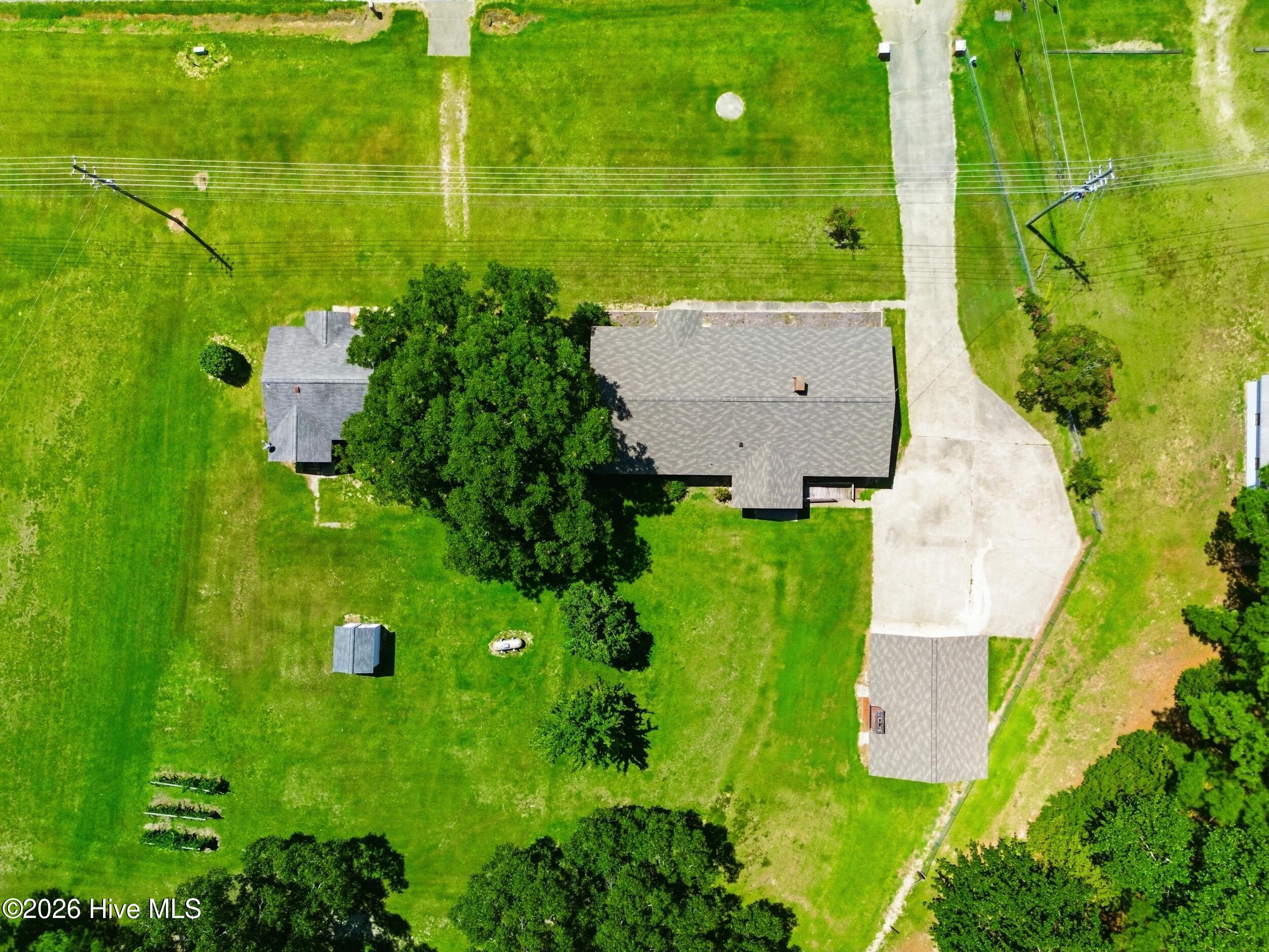 8701 White Oak Road Property Photo 10