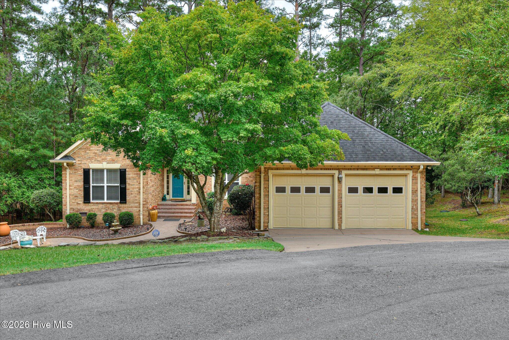 204 Chickadee Court Property Photo 1