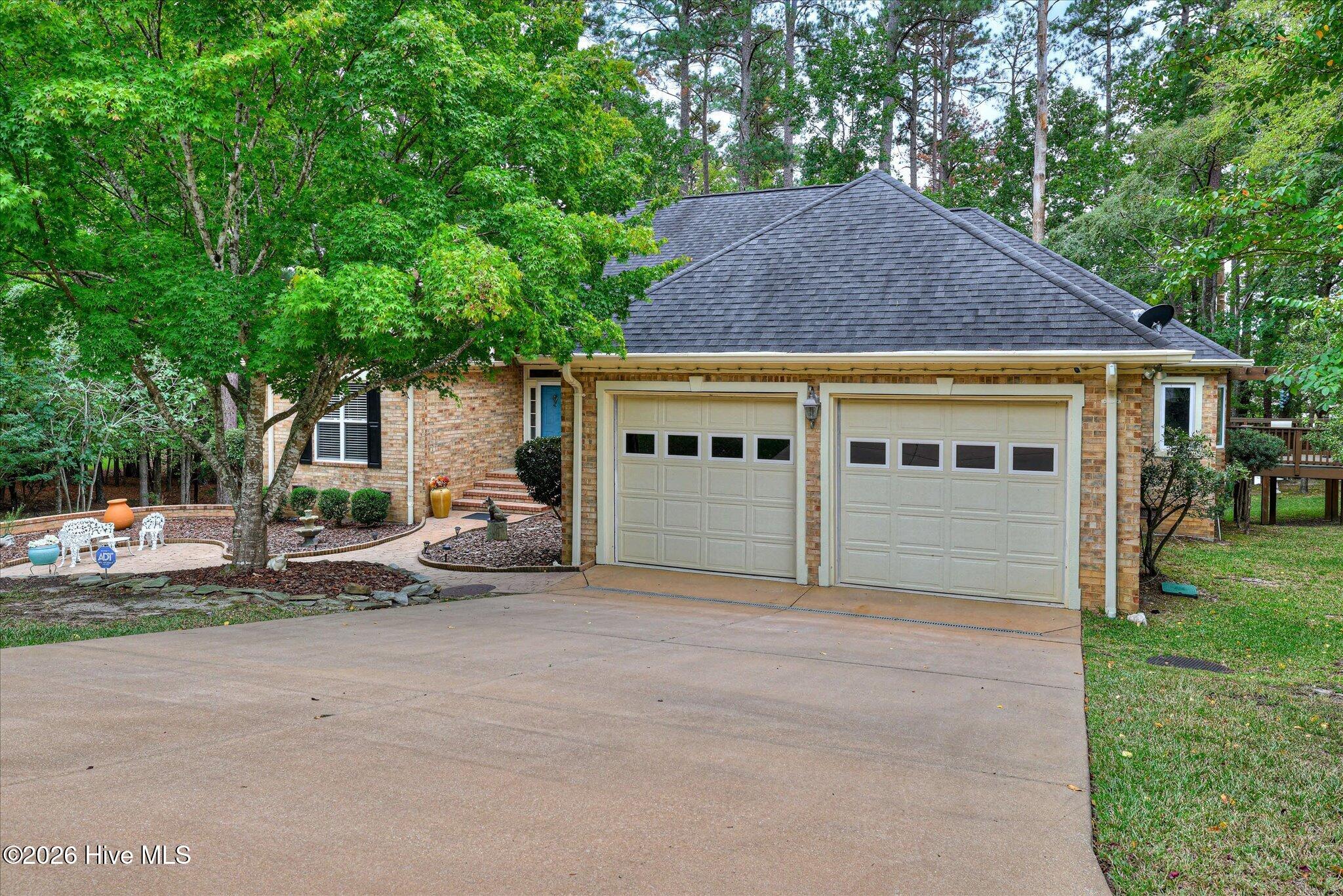 204 Chickadee Court Property Photo 5