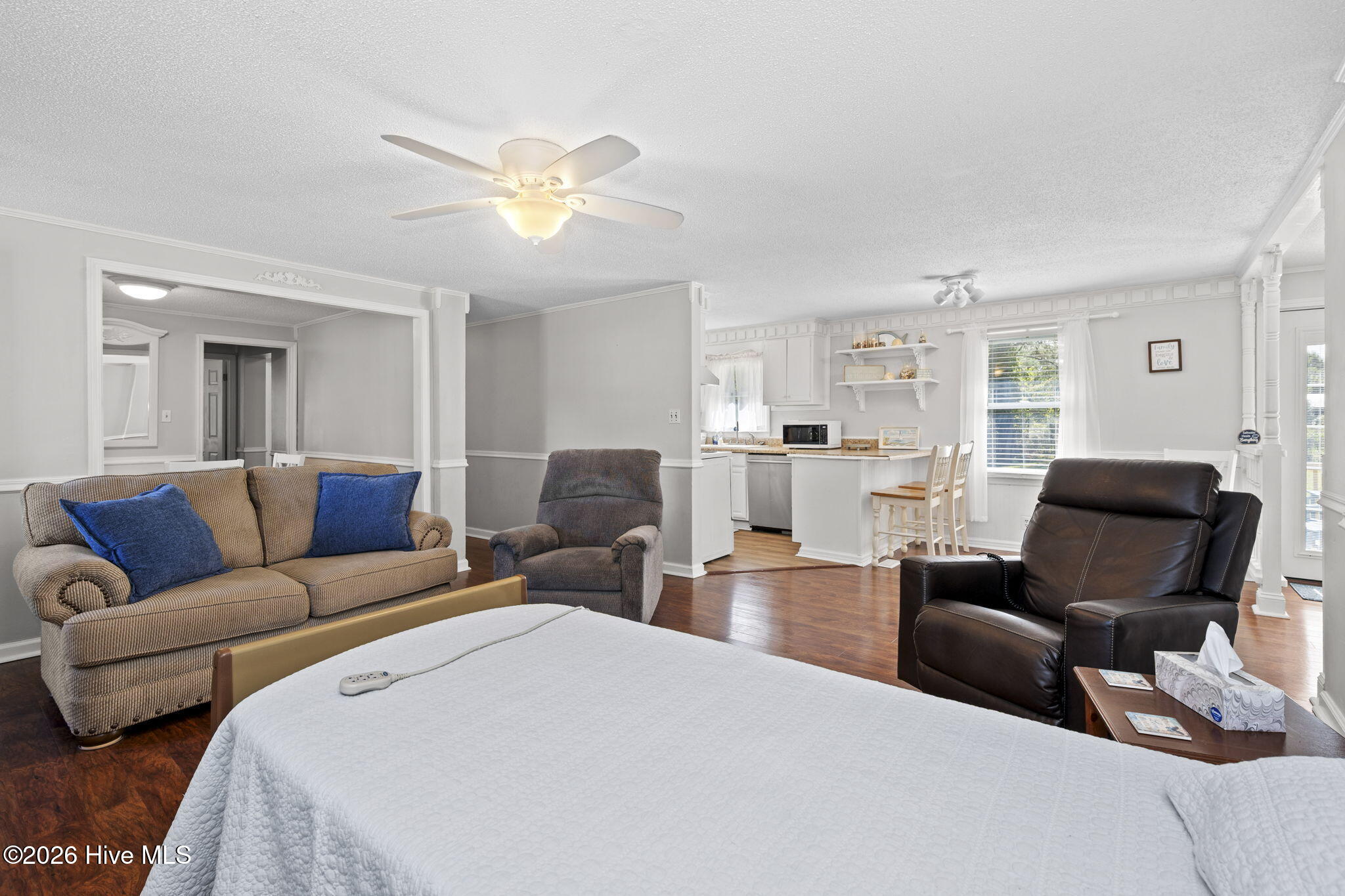 2912 Newport Circle Property Photo 11