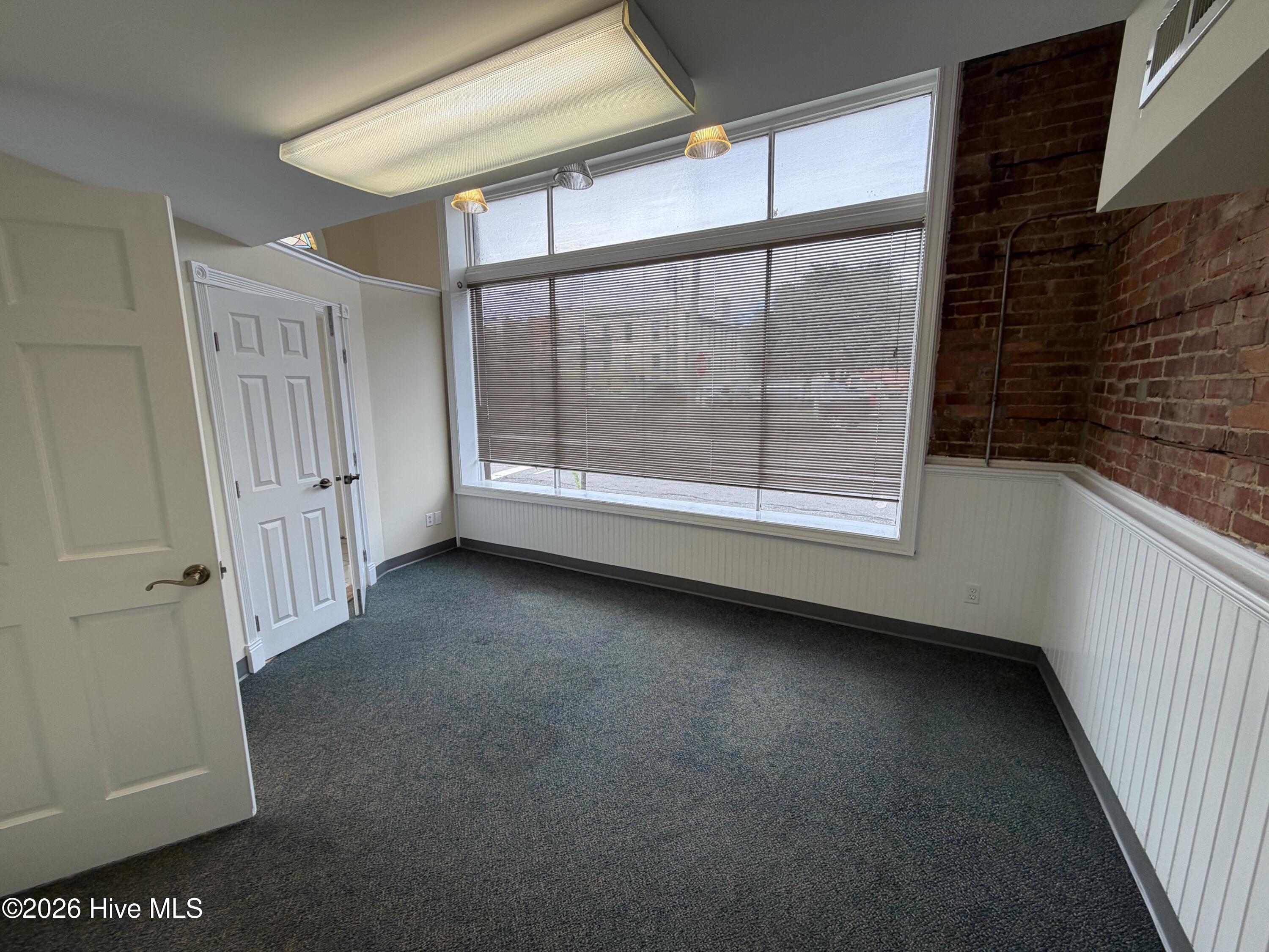 200 S Poindexter Street Property Photo 6