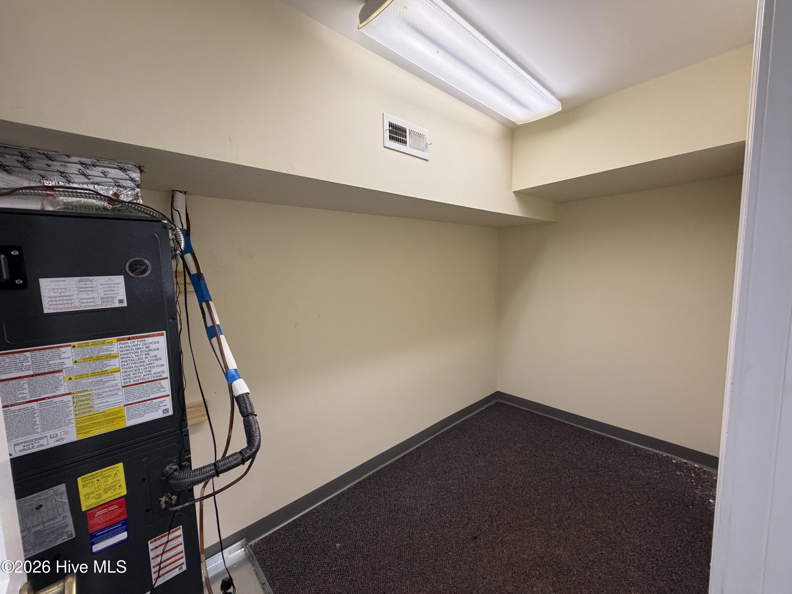 200 S Poindexter Street Property Photo 13