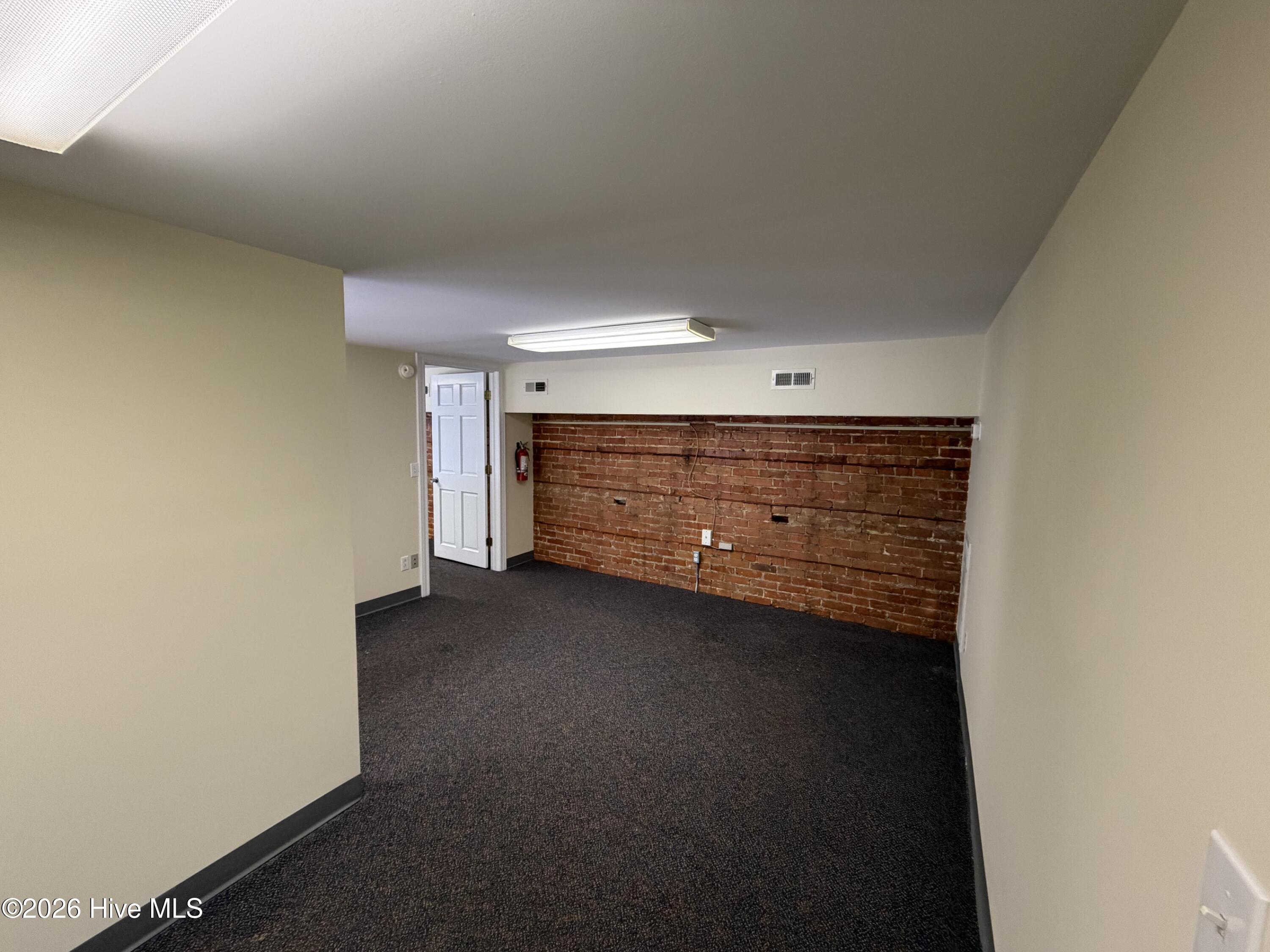 200 S Poindexter Street Property Photo 19