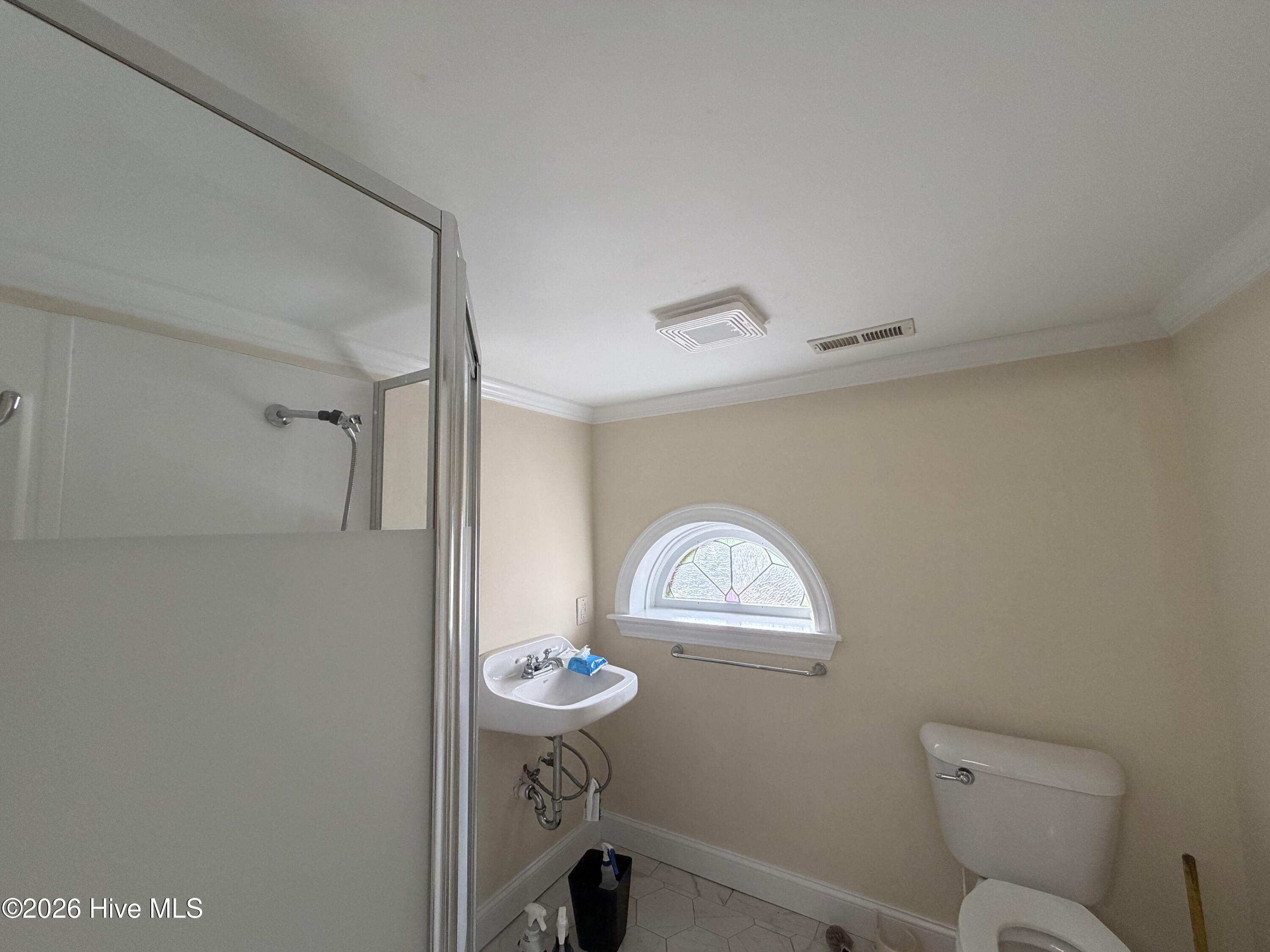 200 S Poindexter Street Property Photo 23