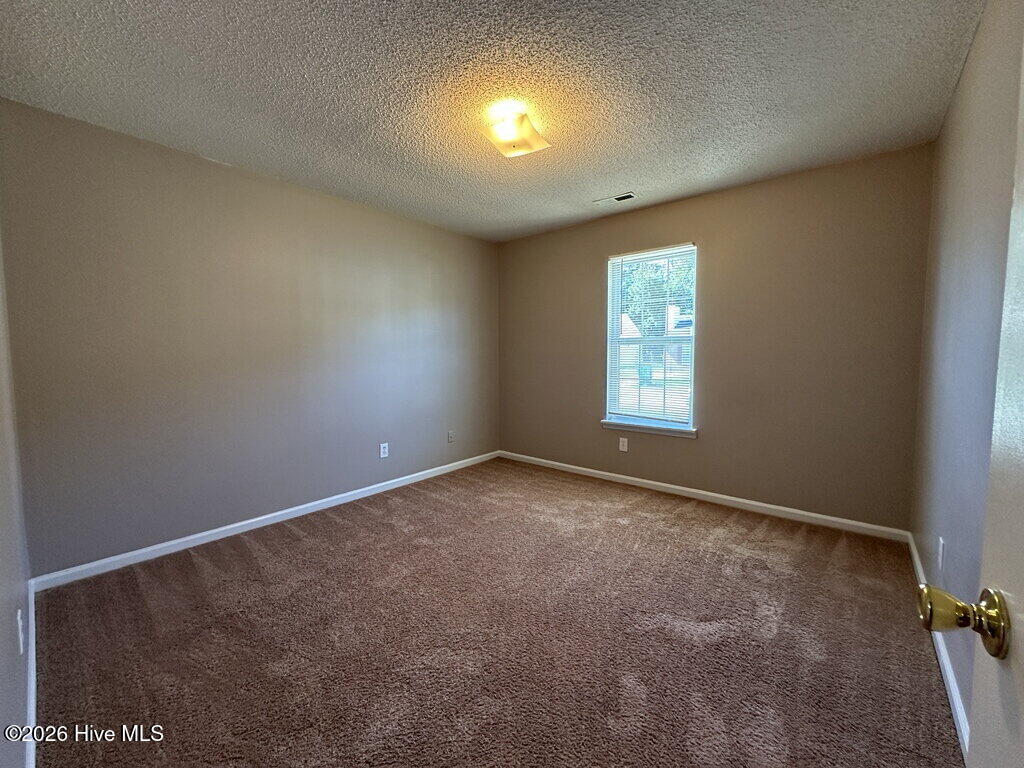 204 Live Oak Court Property Photo 7