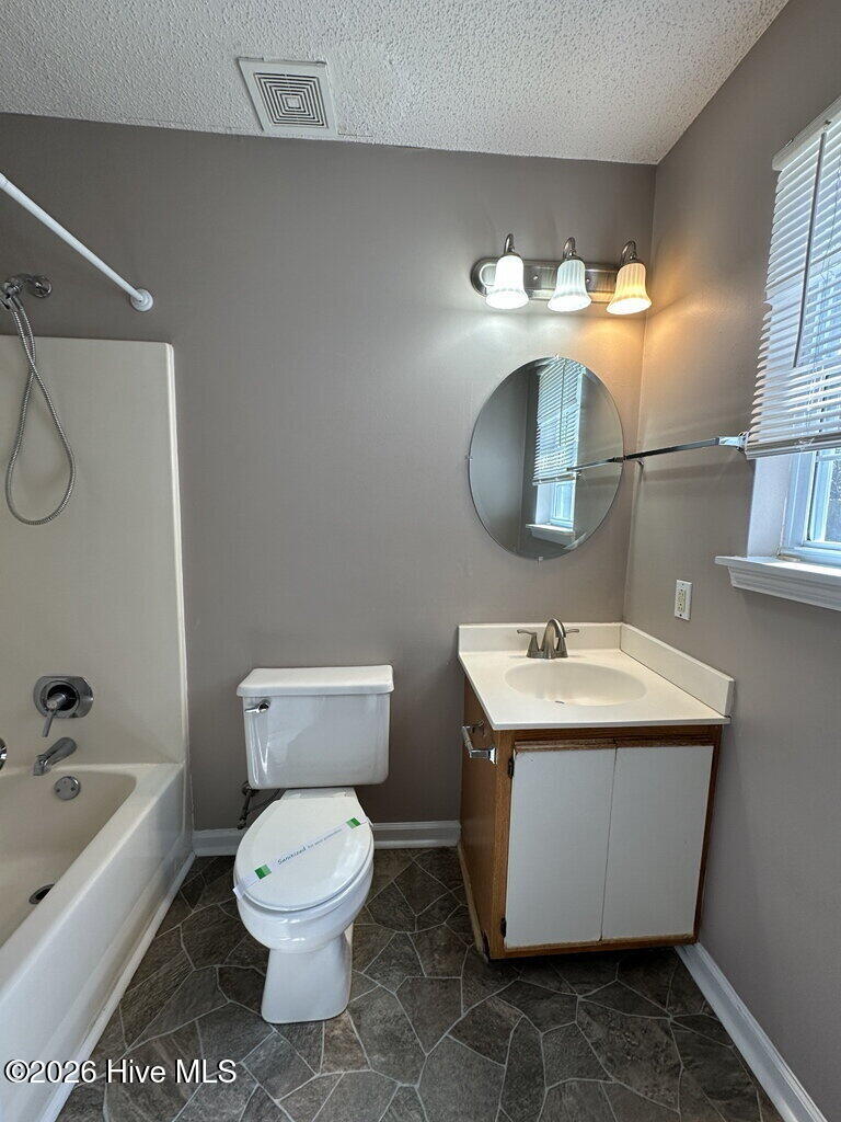 204 Live Oak Court Property Photo 8