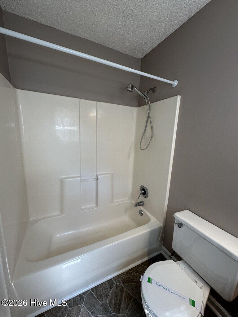 204 Live Oak Court Property Photo 9