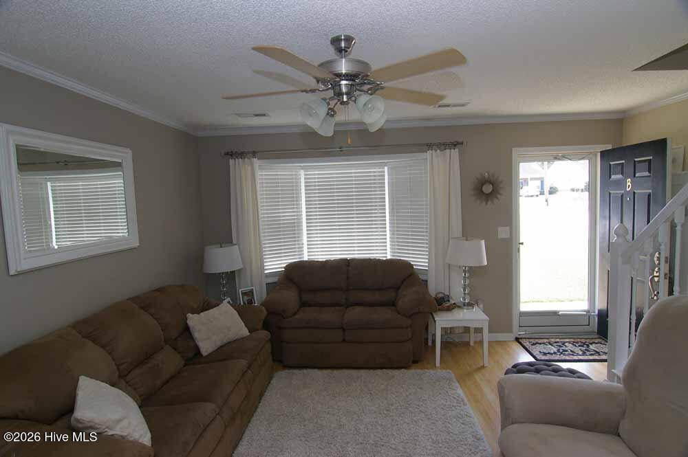 220 Lake Road B Property Photo 3