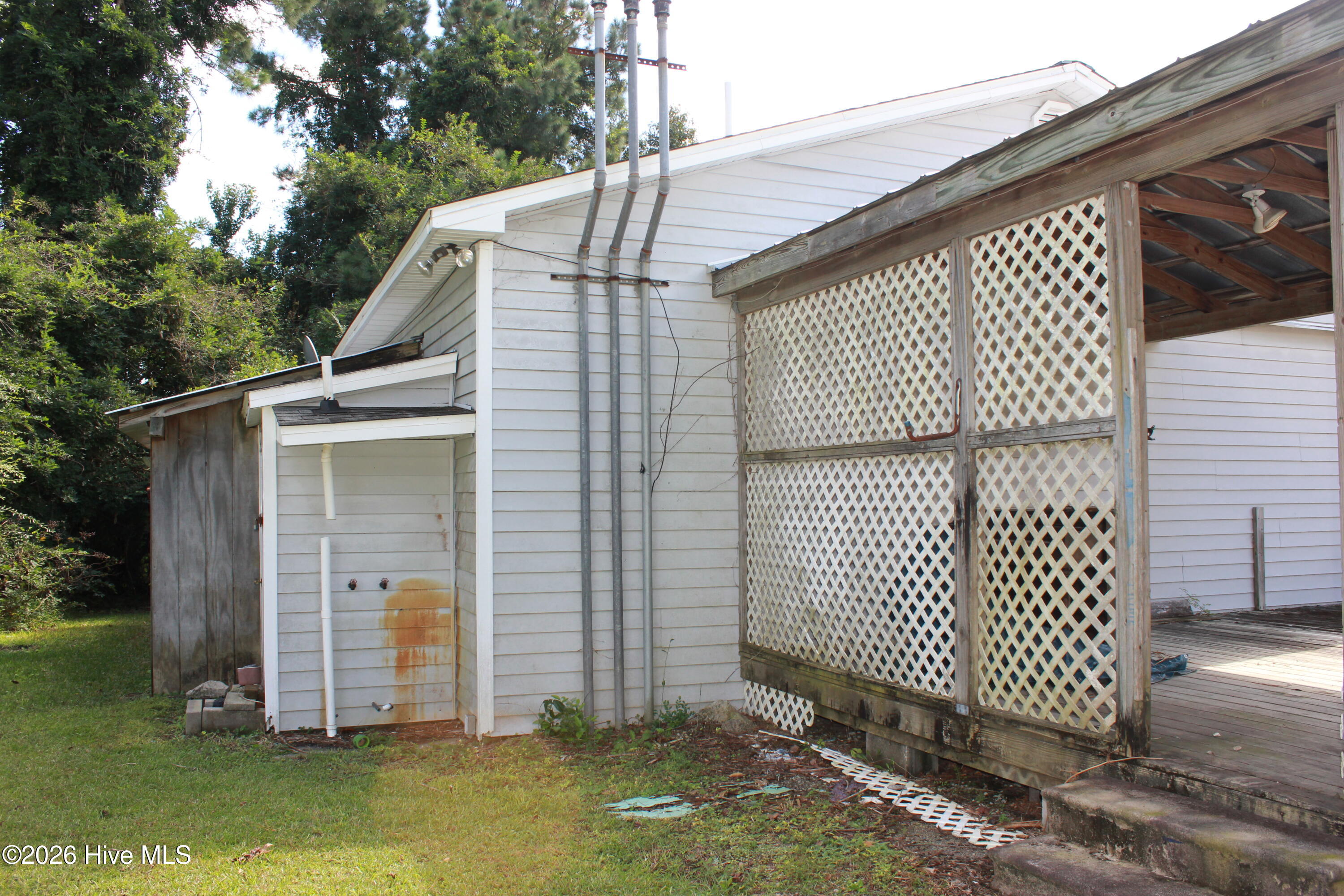 684 Nine Foot Road Property Photo 16