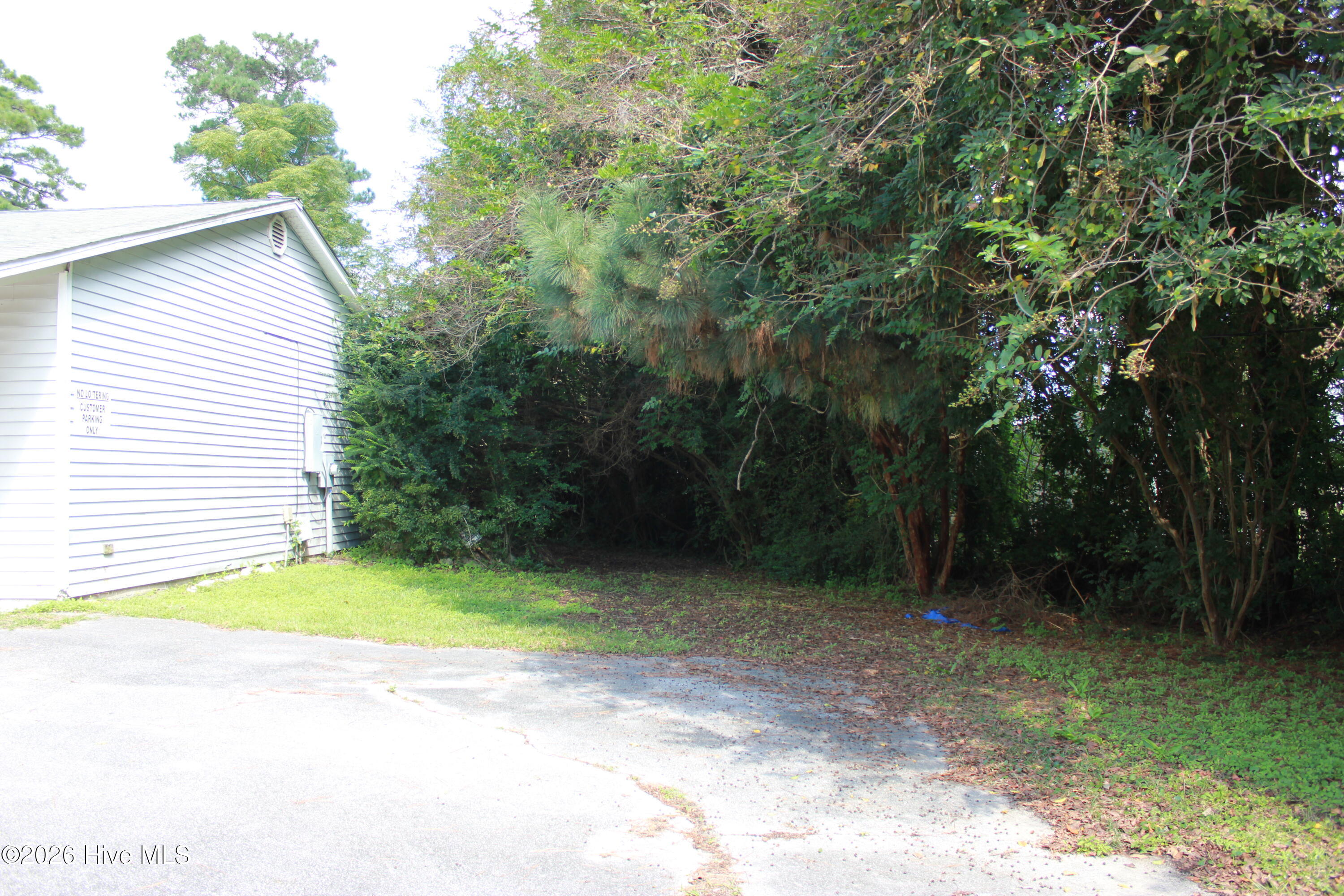 684 Nine Foot Road Property Photo 22