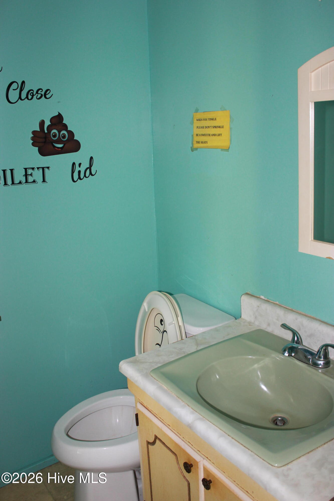 684 Nine Foot Road Property Photo 27