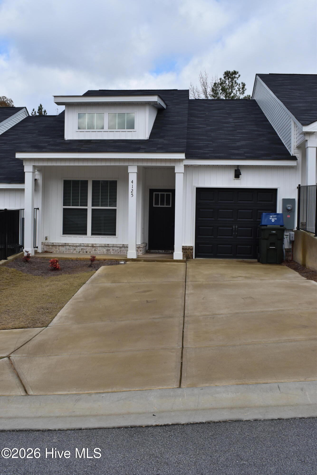 4125 Beautiful Pond Park Property Photo 1