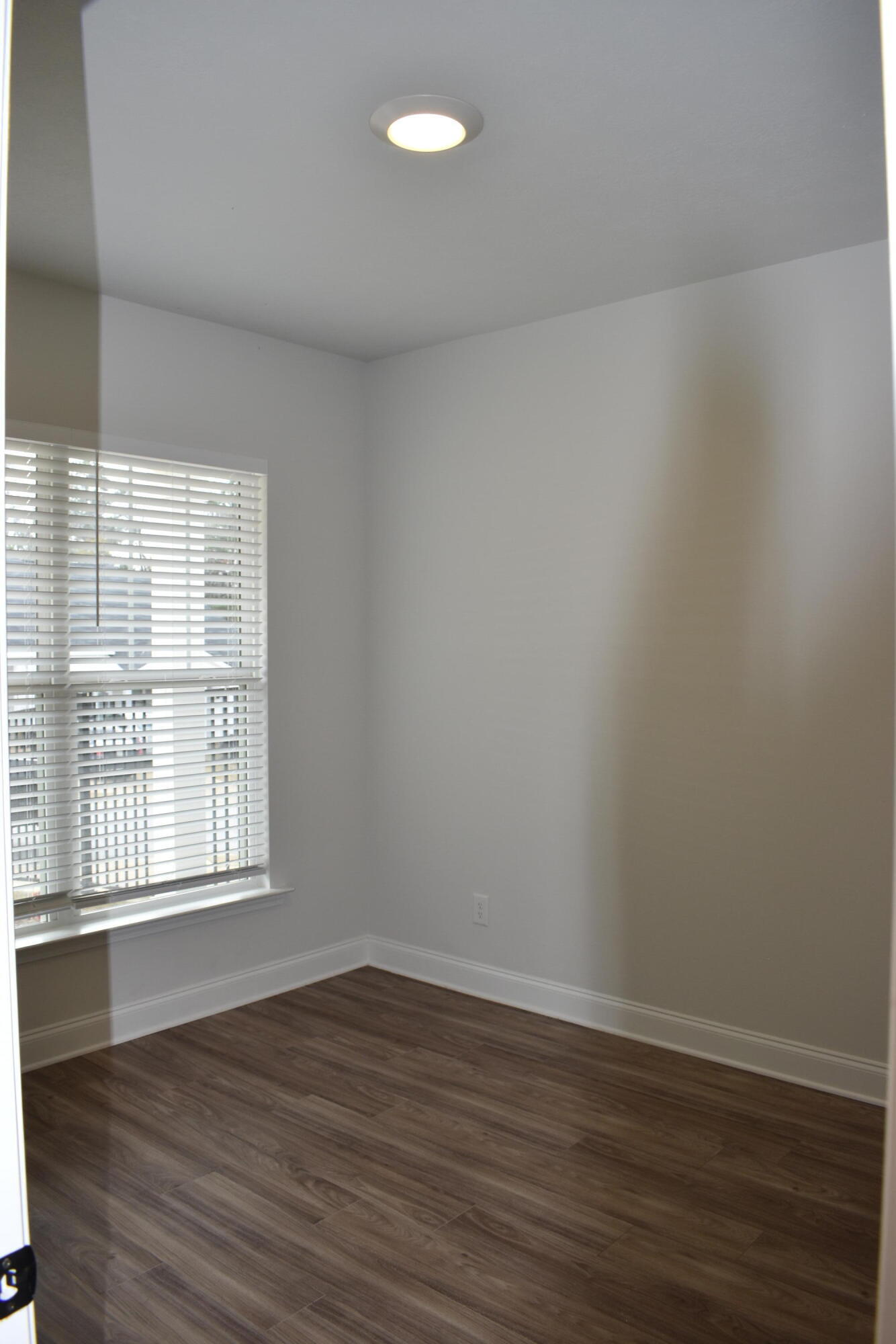 4125 Beautiful Pond Park Property Photo 10