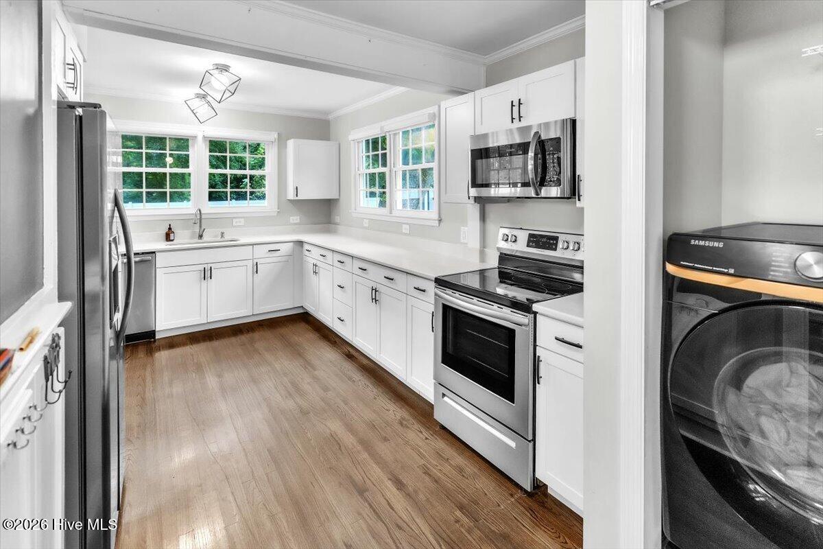 812 Fort Totten Drive Property Photo 13