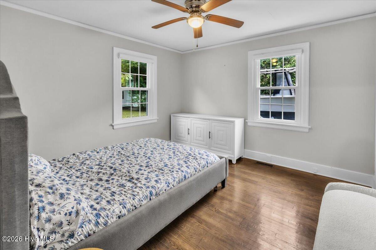 812 Fort Totten Drive Property Photo 29