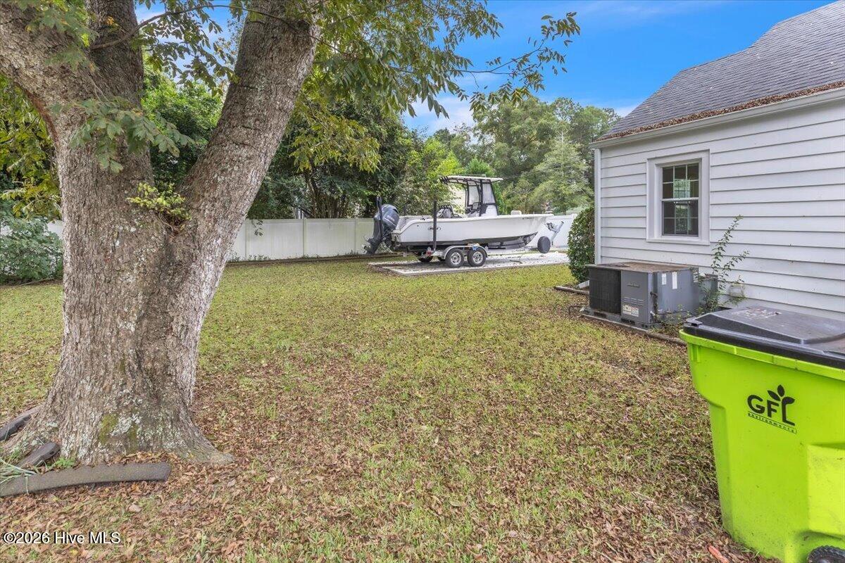 812 Fort Totten Drive Property Photo 33