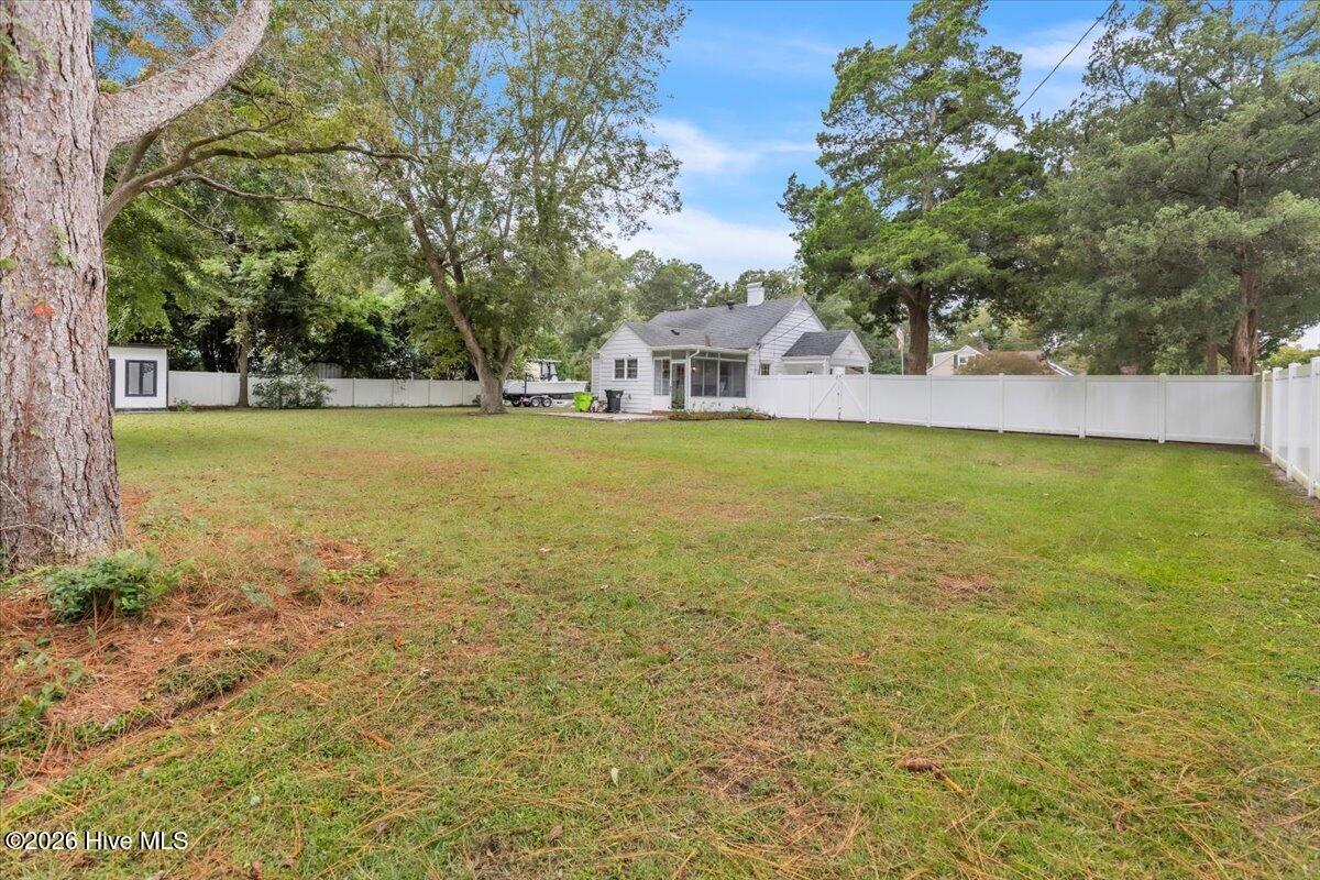 812 Fort Totten Drive Property Photo 37