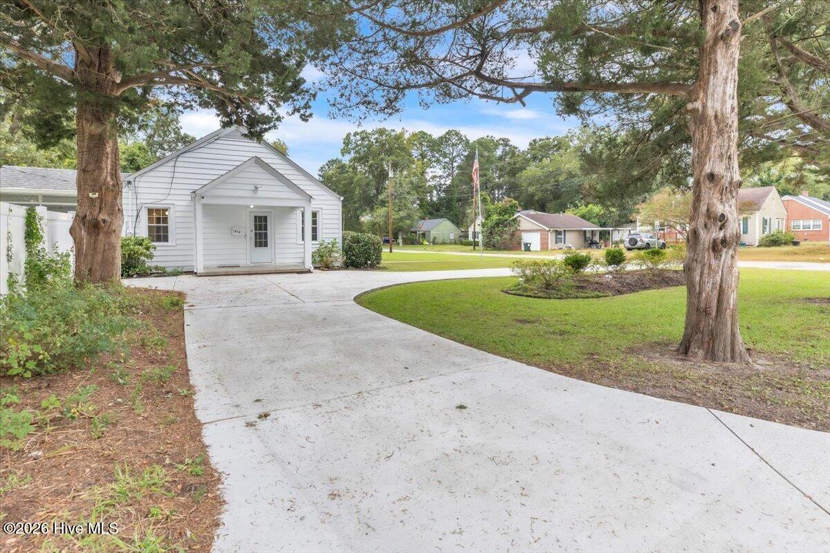 812 Fort Totten Drive Property Photo 48