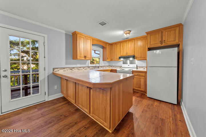 303 Midyette Street C13 Property Photo 15