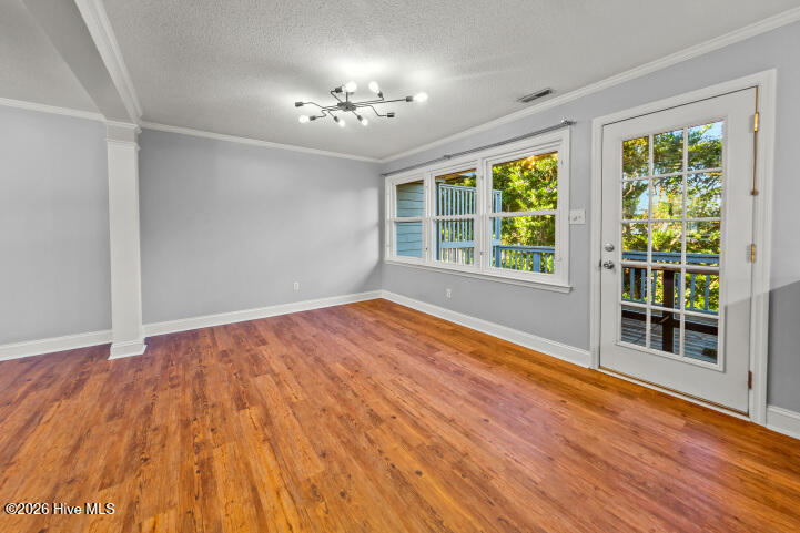 303 Midyette Street C13 Property Photo 21