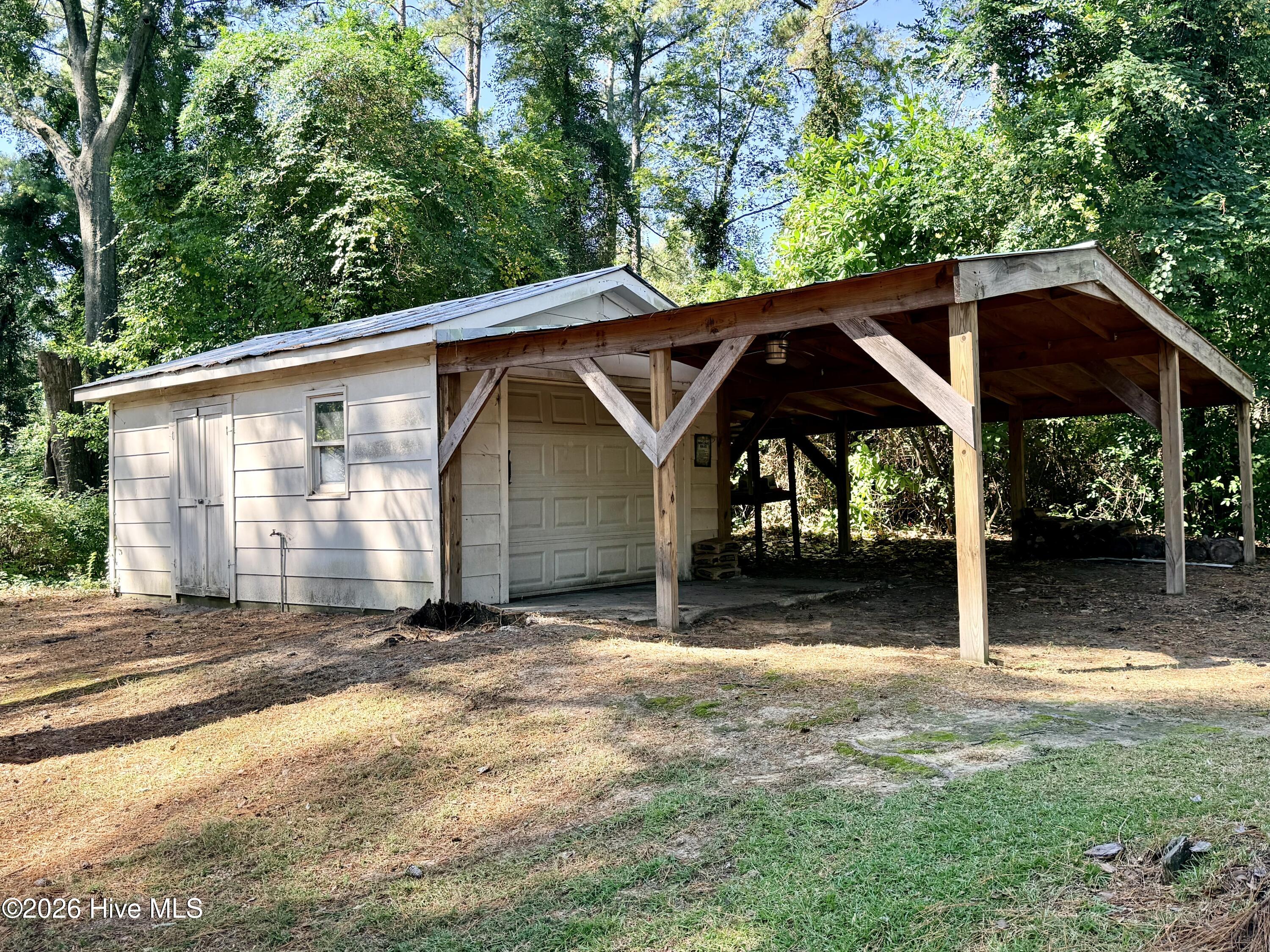 1333 Carolina Drive Property Photo 27