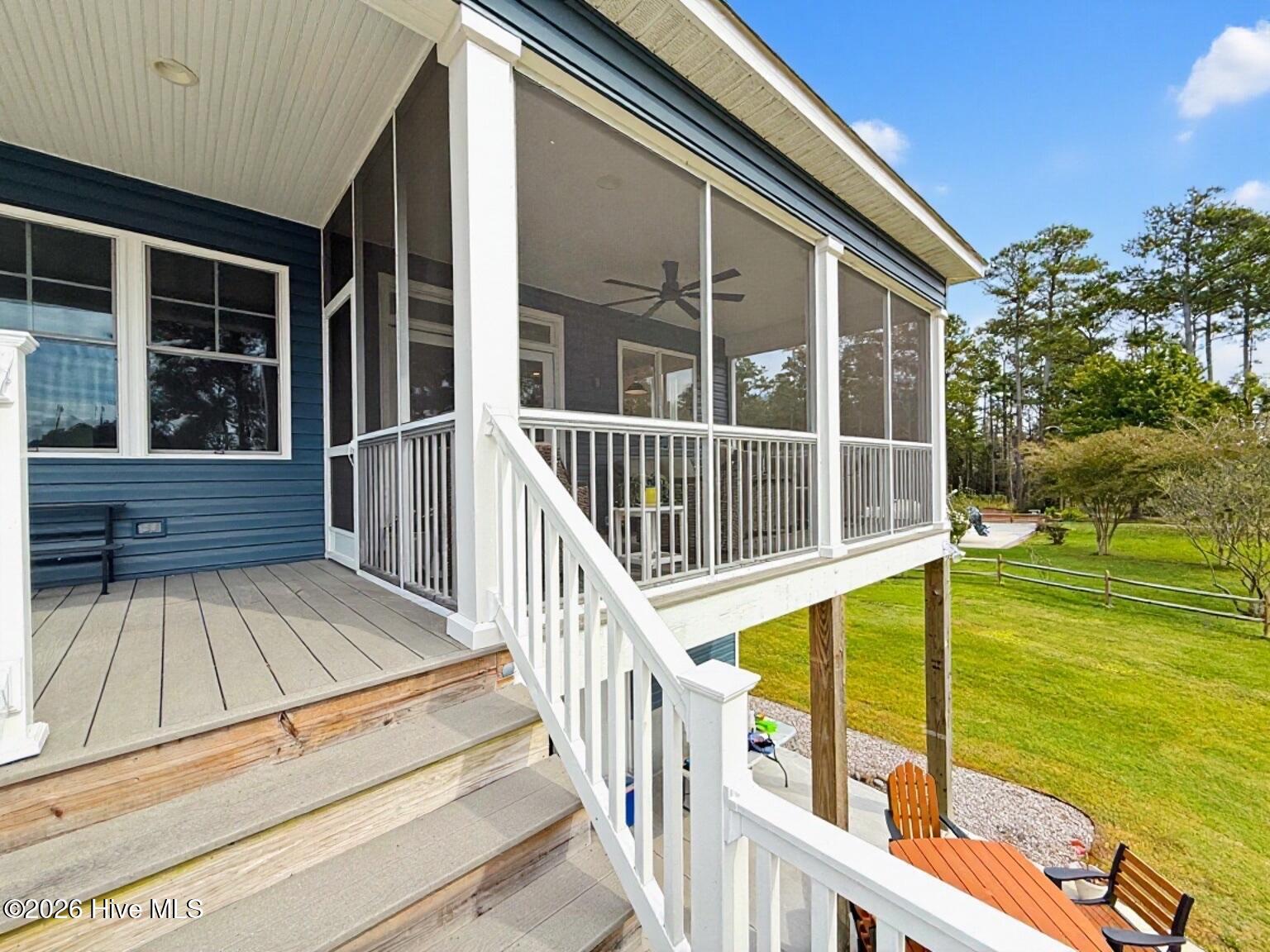 122 Windy Point Property Photo 48
