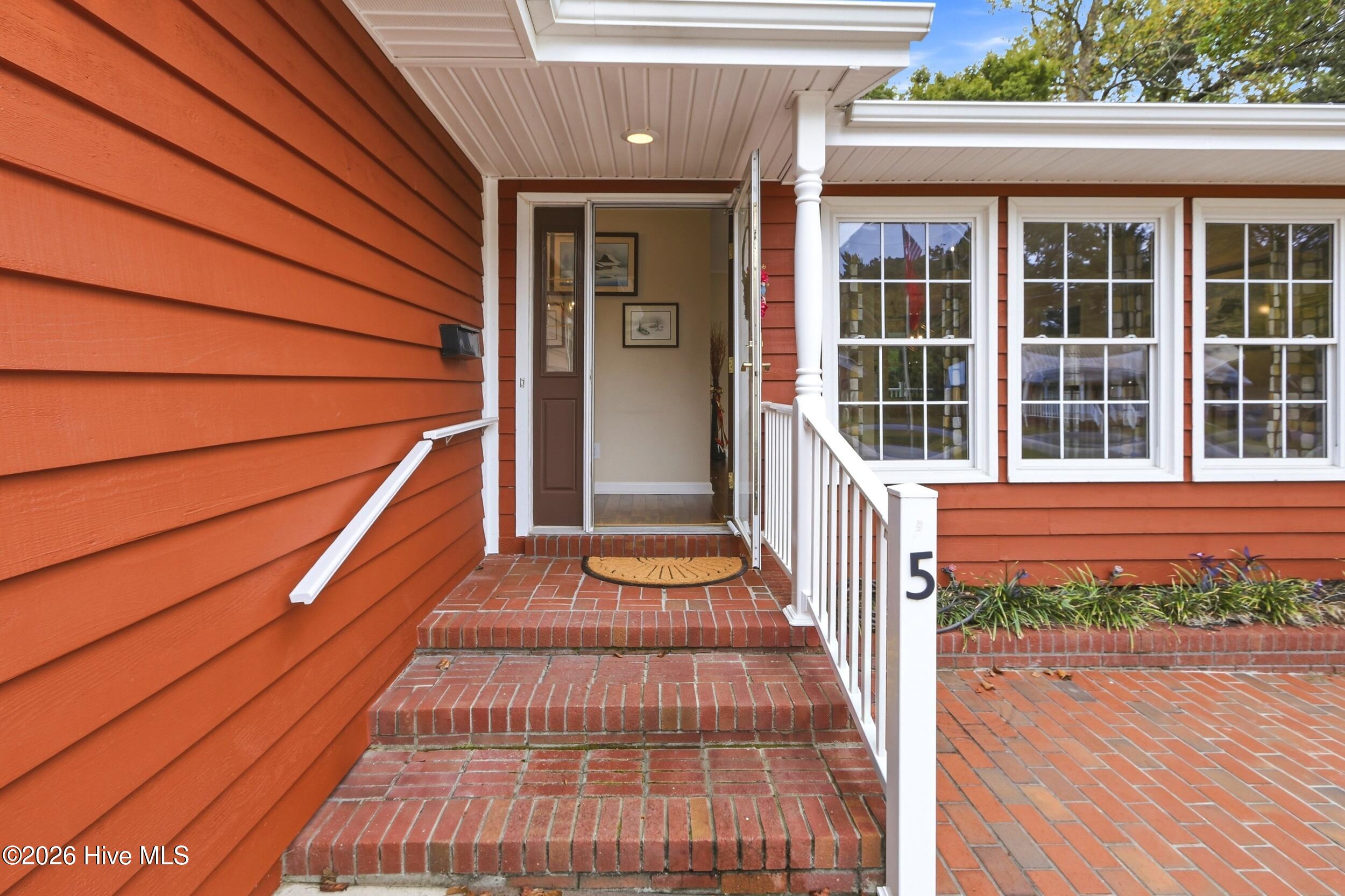 5 Laran Road Property Photo 7