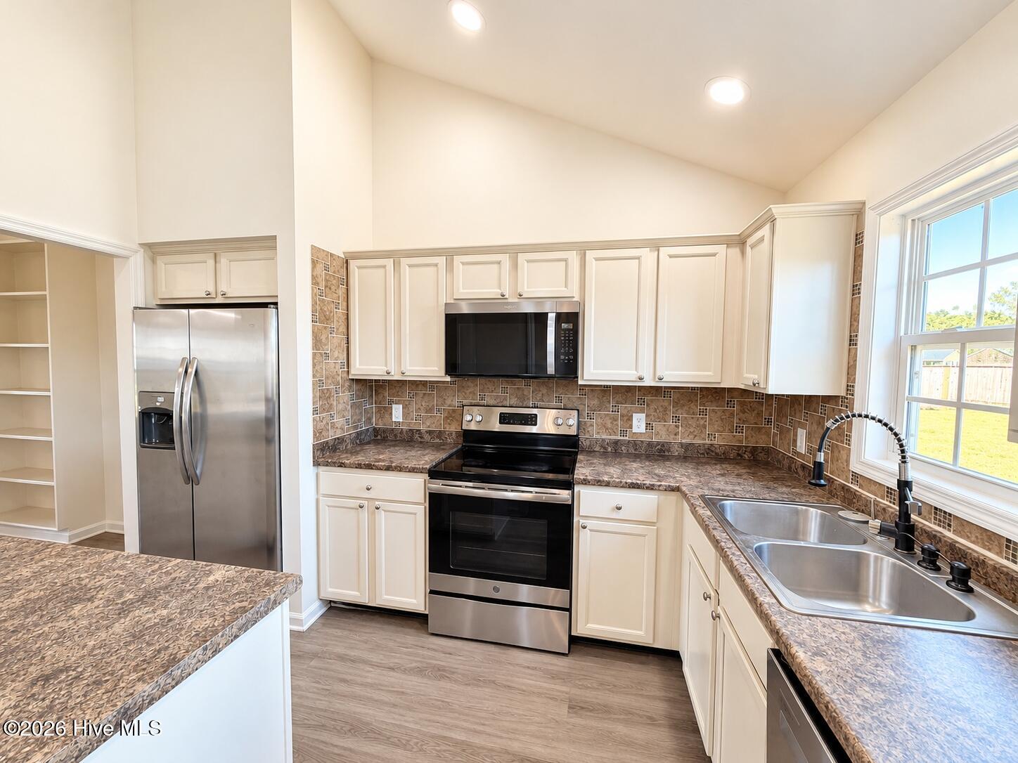 304 Caleb Court Property Photo 10