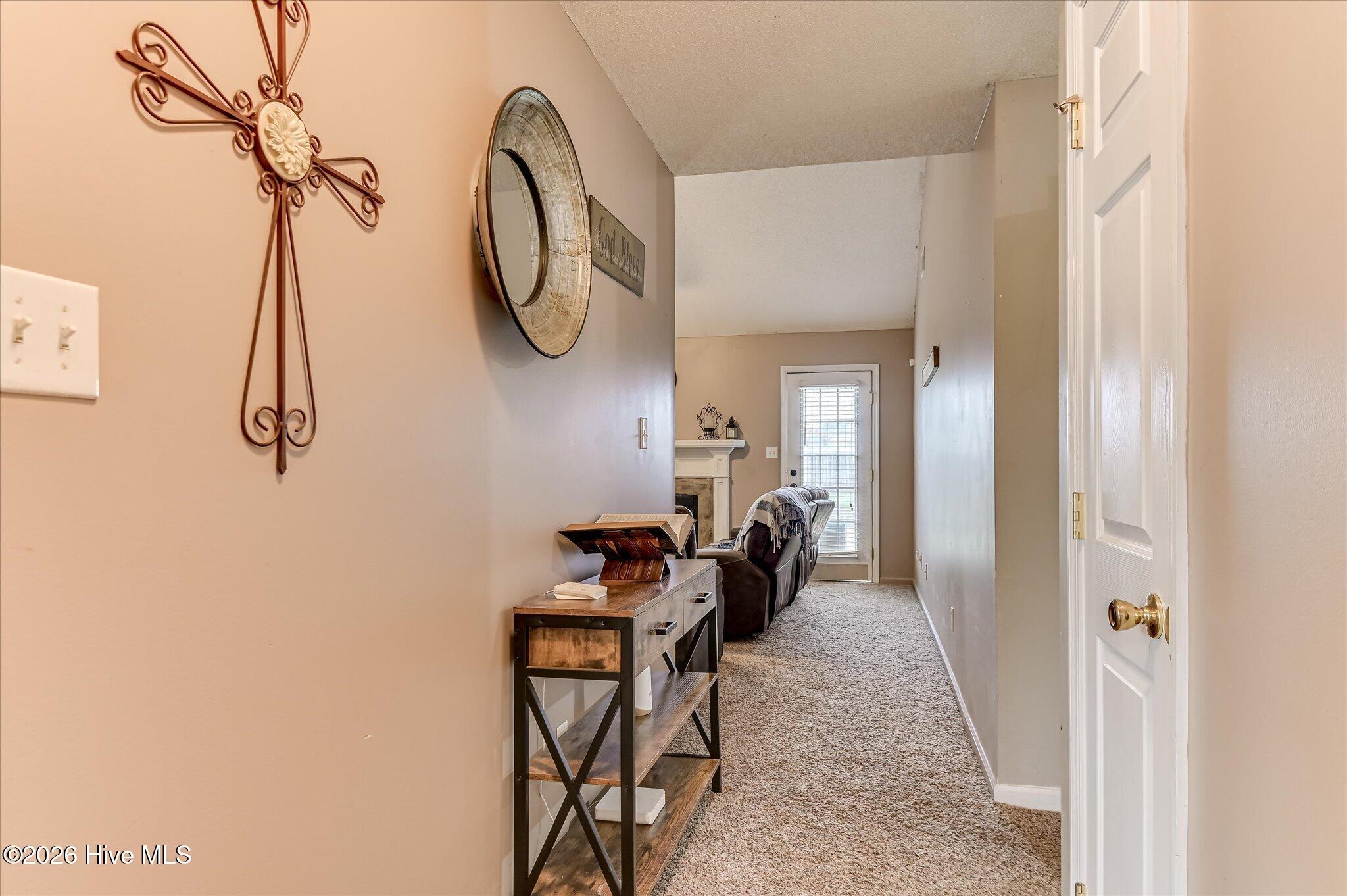 662 Devon Road Property Photo 6