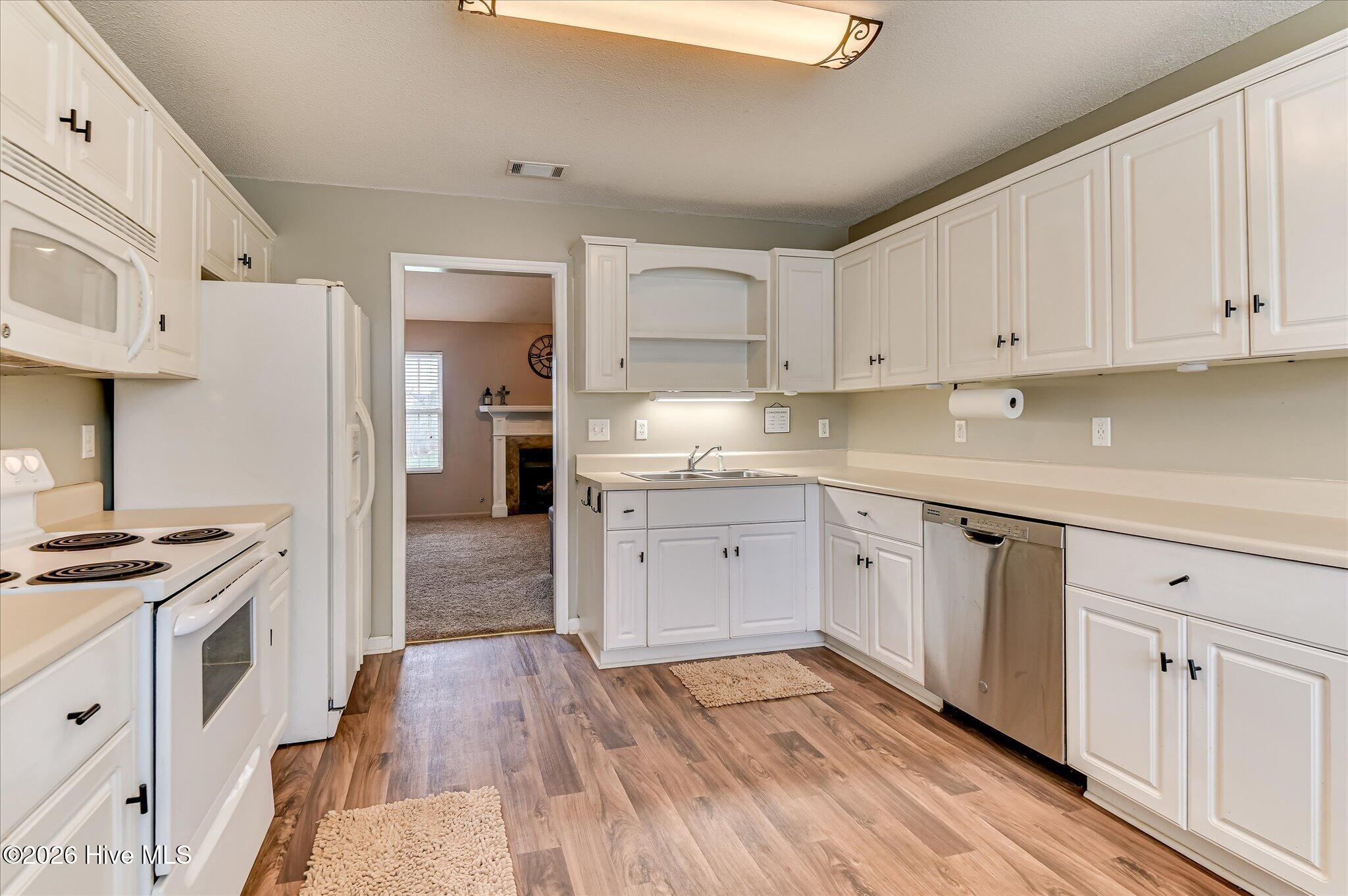 662 Devon Road Property Photo 14