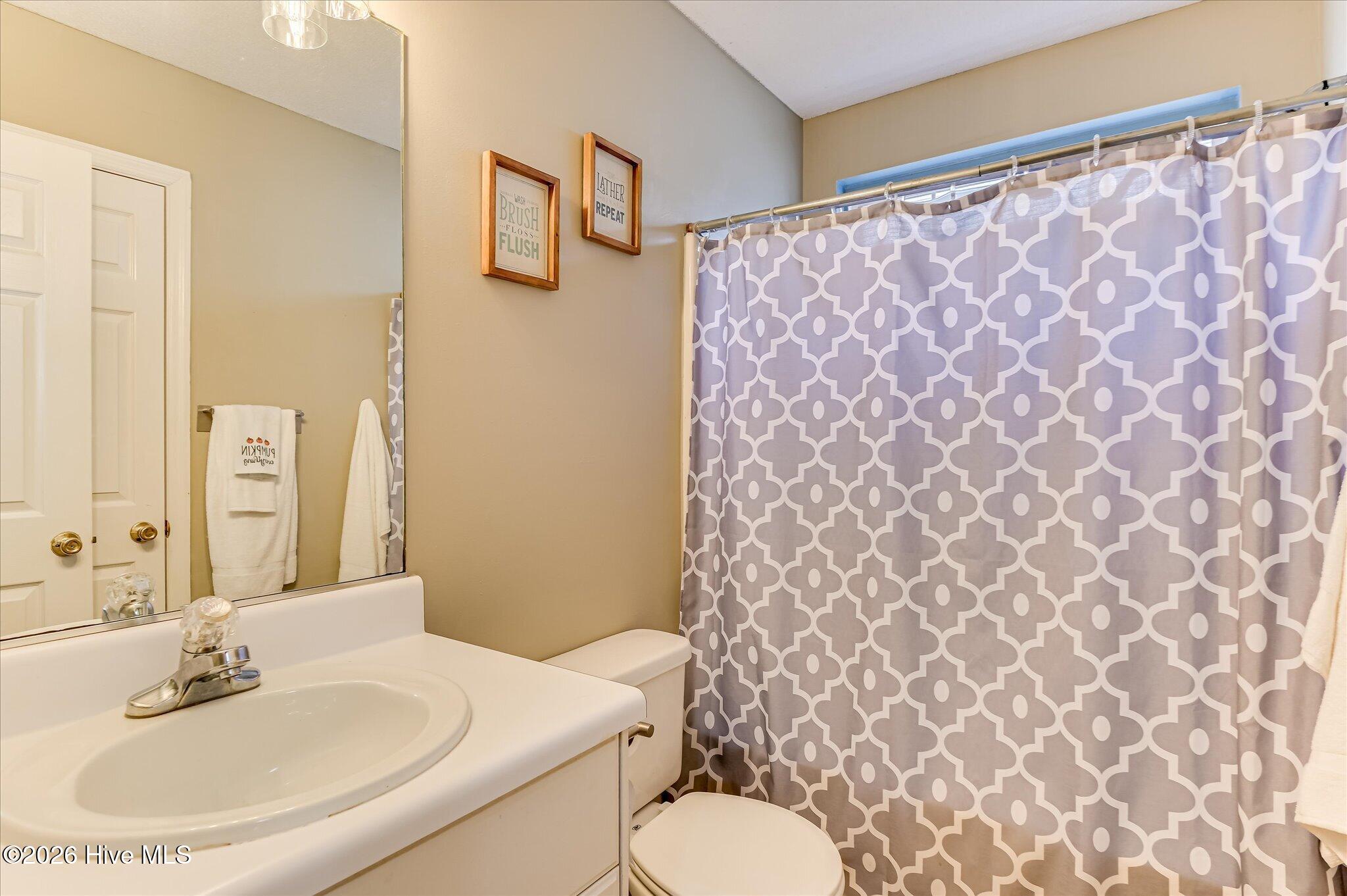 662 Devon Road Property Photo 28