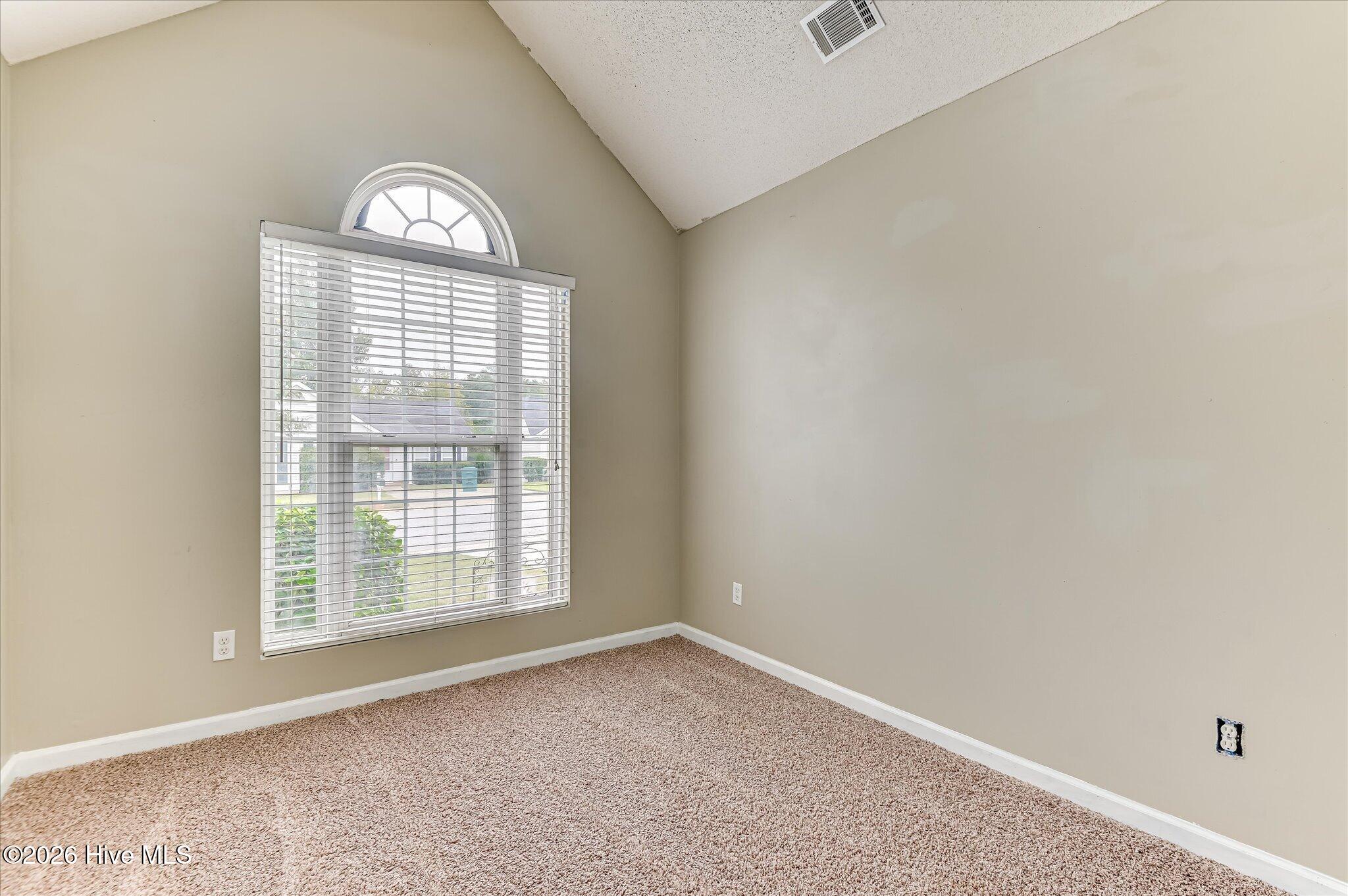 662 Devon Road Property Photo 29