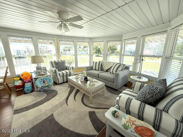 207 Bayshore Drive Property Photo 4
