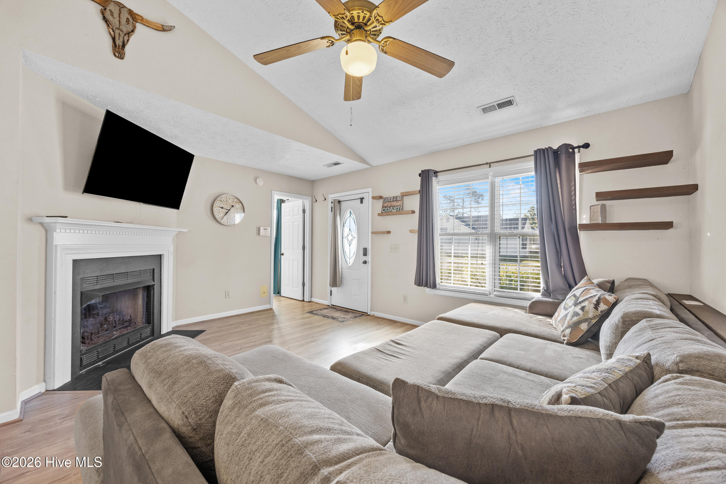 6701 Alamosa Drive Property Photo 9