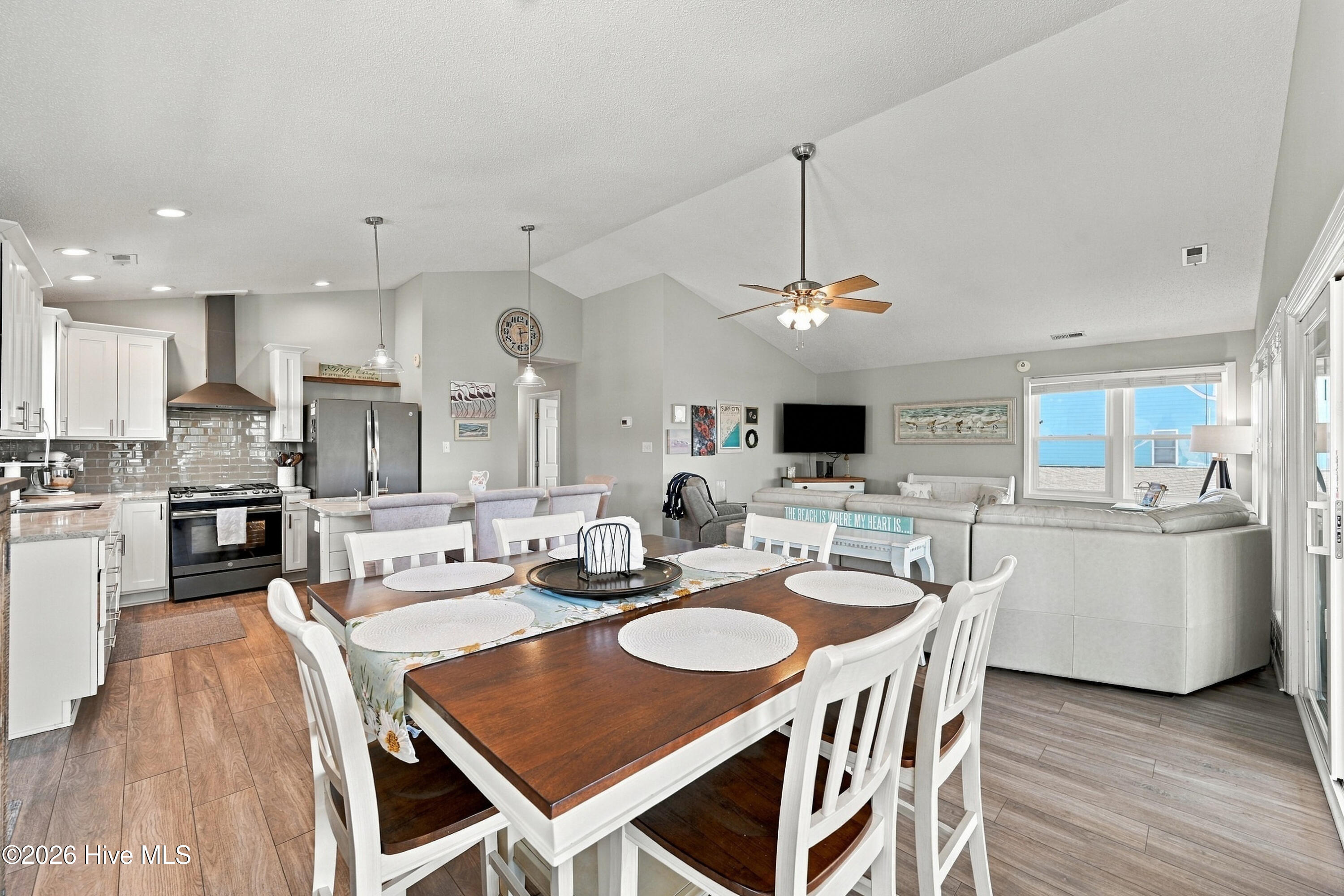 6075 6th Street Property Photo 9