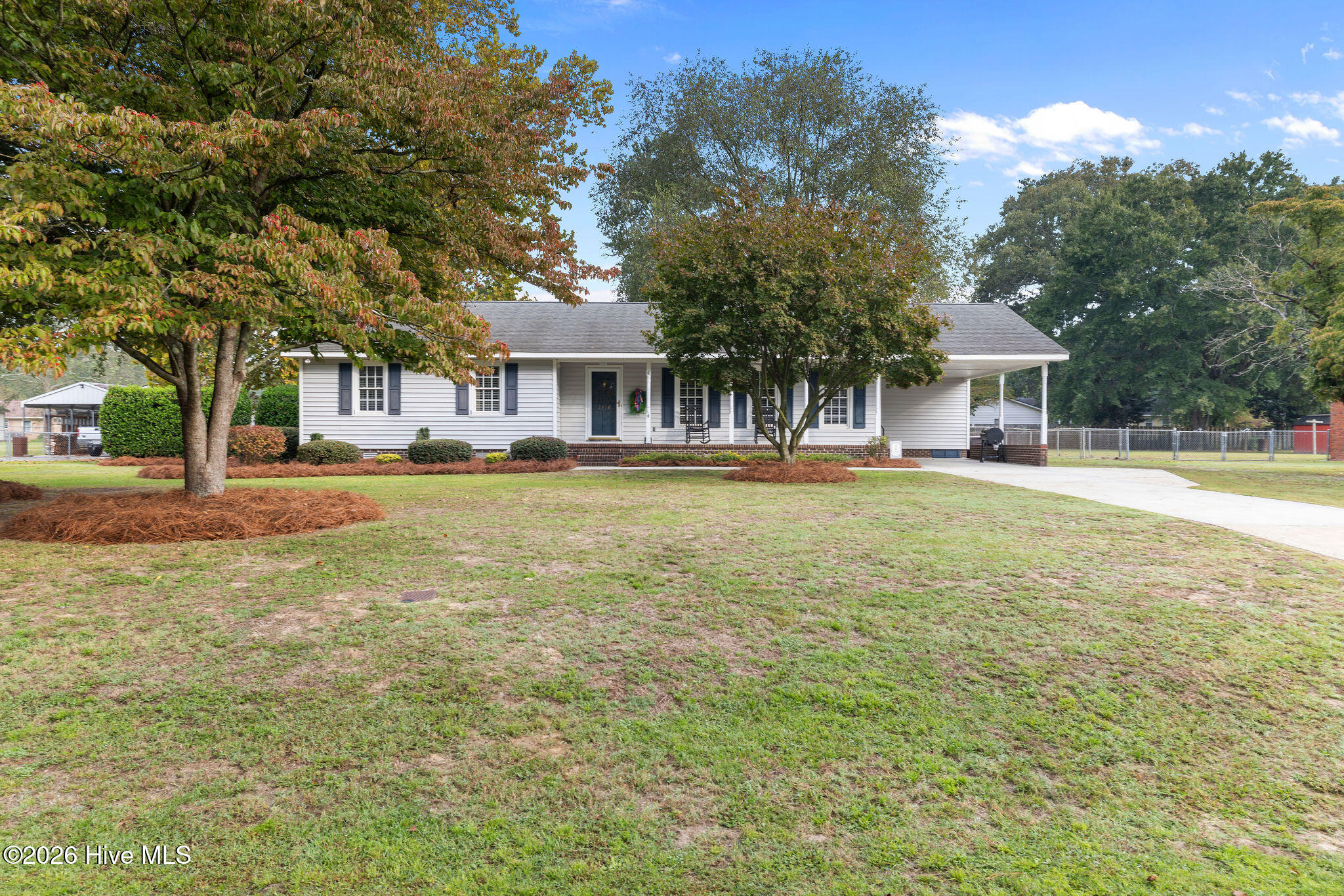 2464 English Squire Drive Property Photo 1