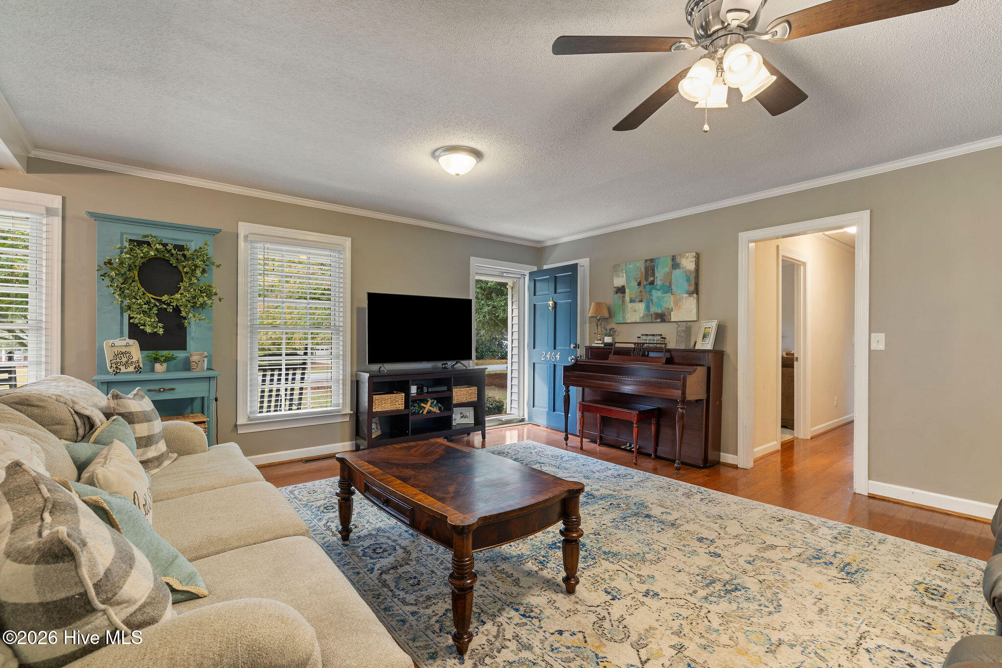 2464 English Squire Drive Property Photo 7