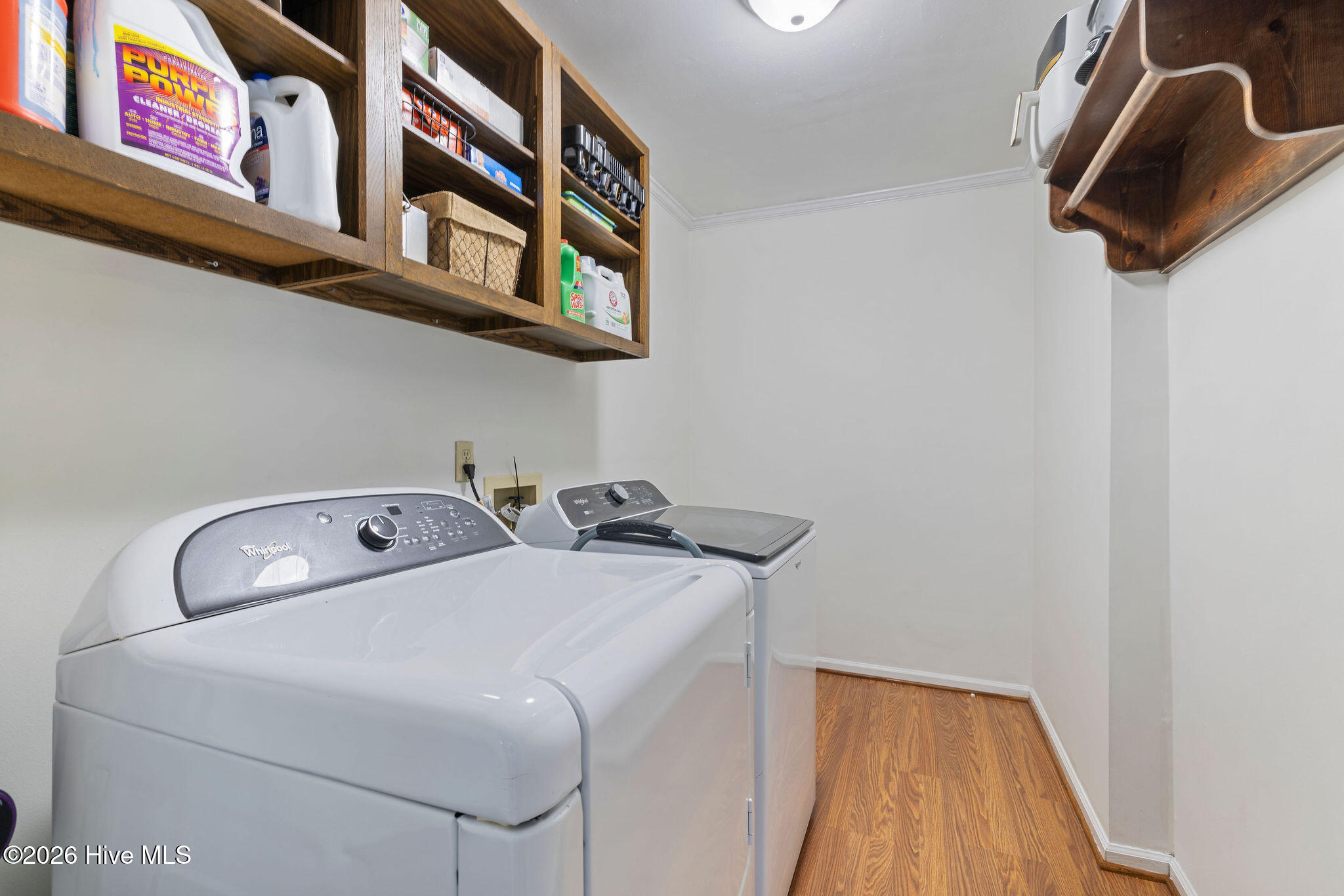 2464 English Squire Drive Property Photo 13