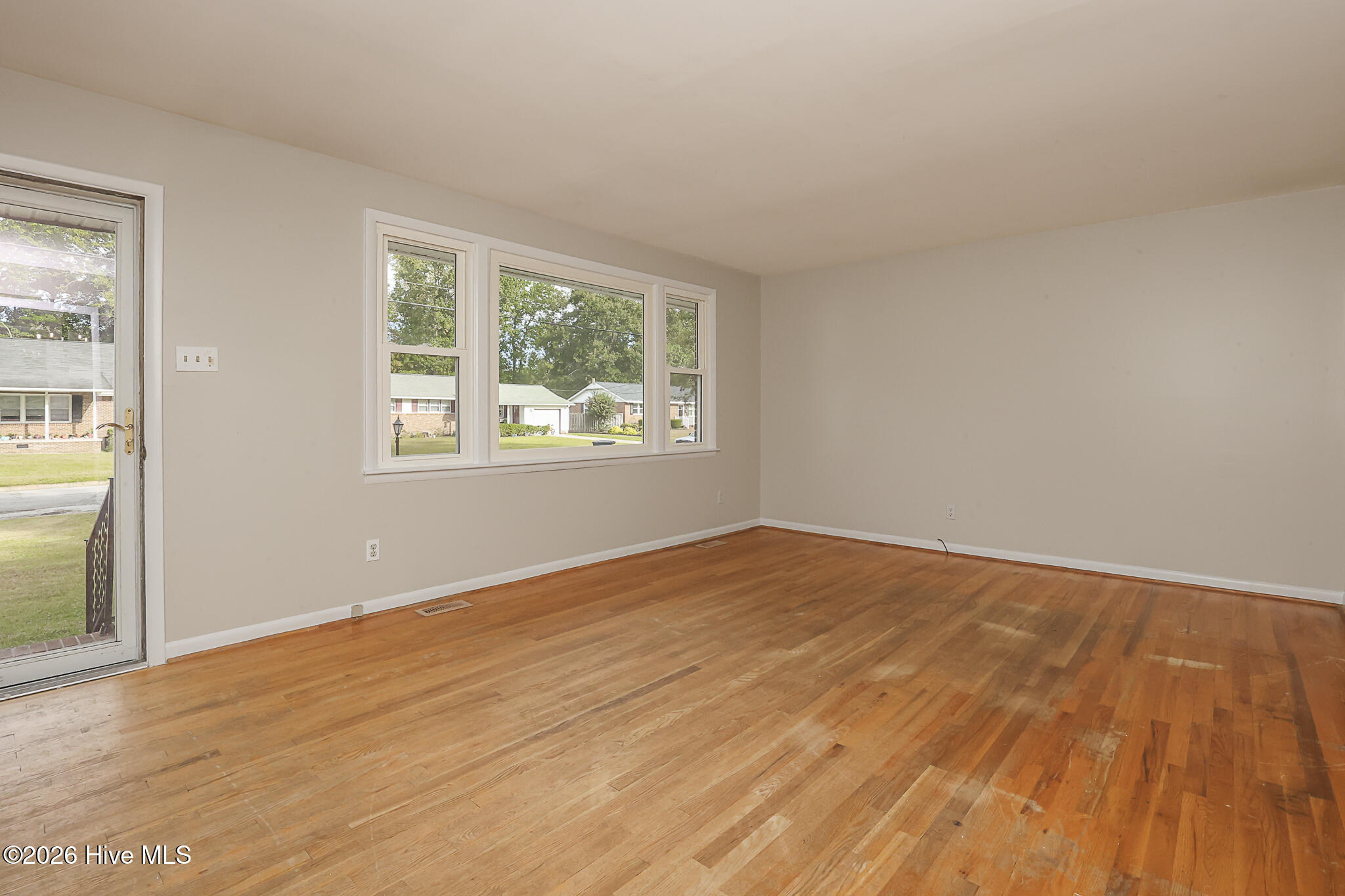 804 Gardenview Drive Property Photo 5