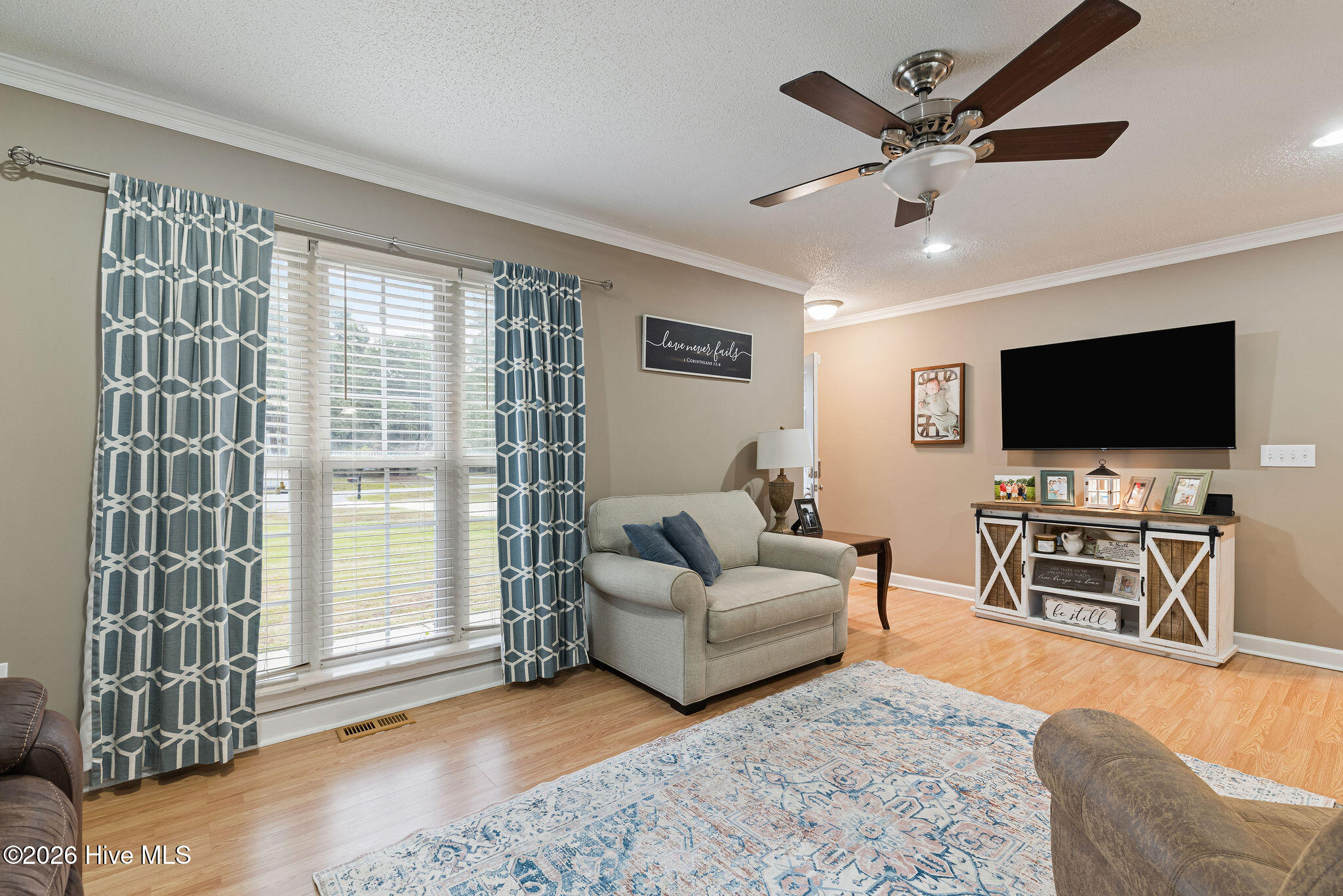 2523 Wesleyan Court Property Photo 6