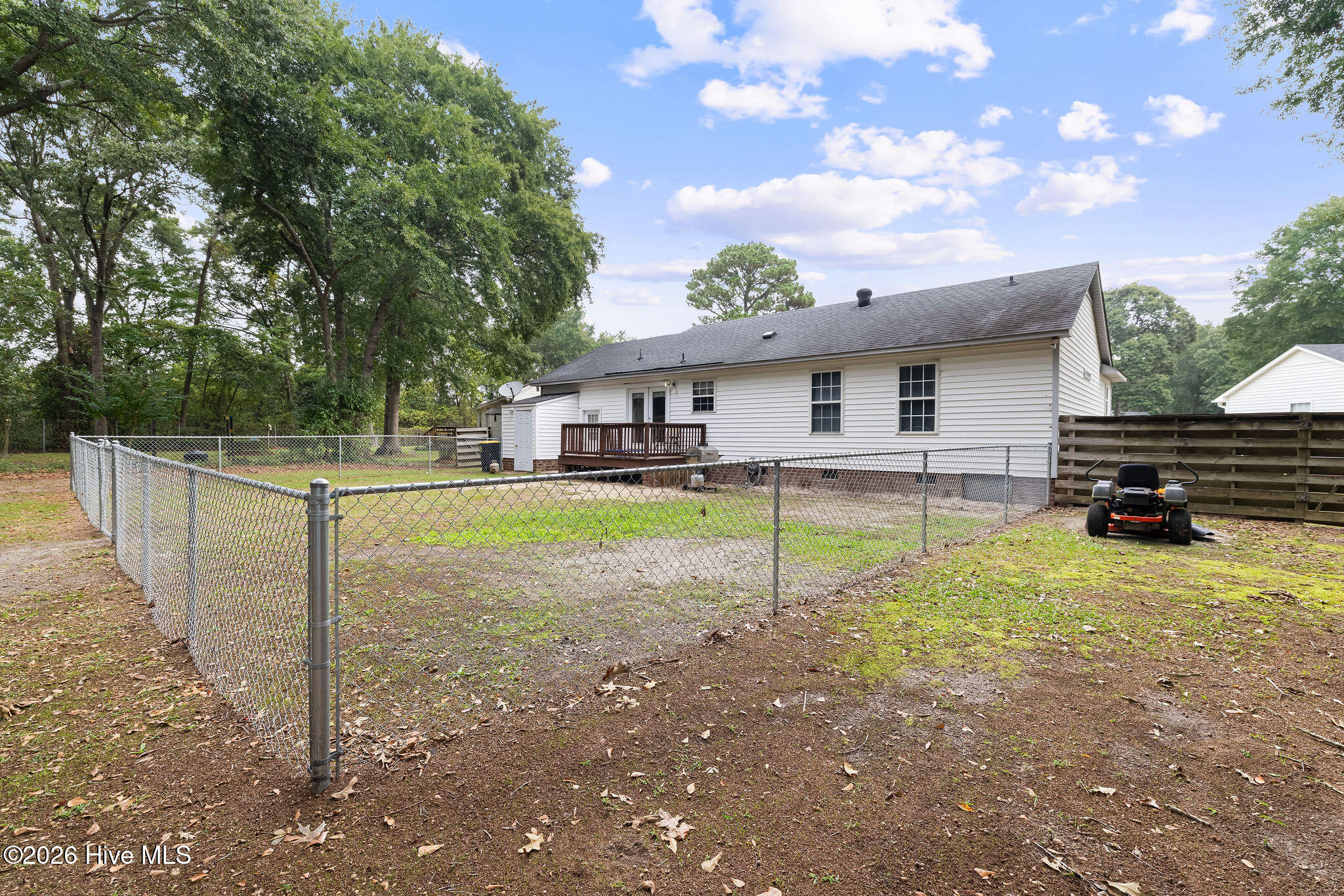 2523 Wesleyan Court Property Photo 19