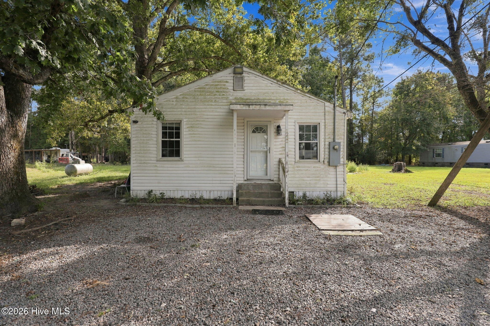 1222 Dickerson Lane Property Photo 2