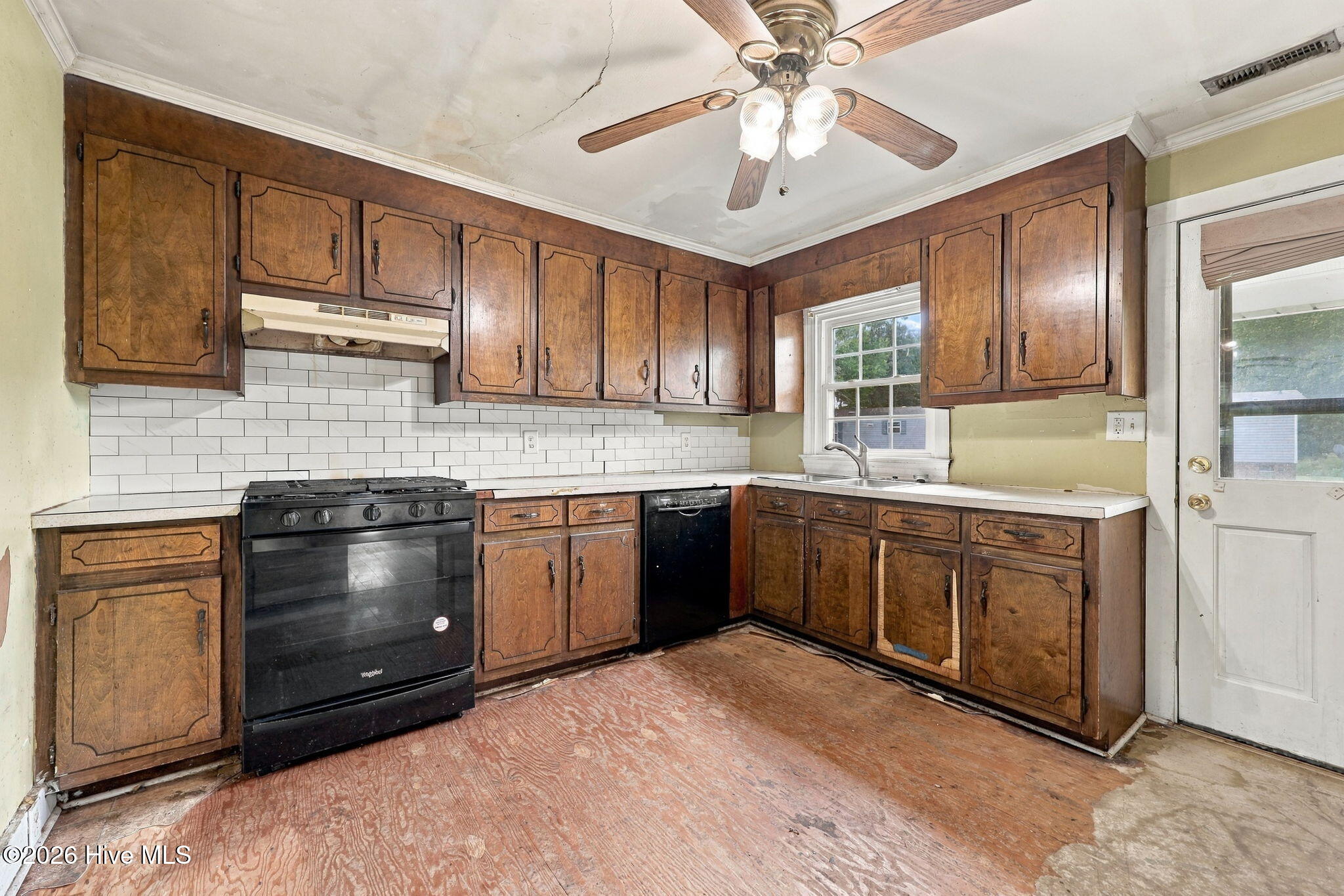 1222 Dickerson Lane Property Photo 11