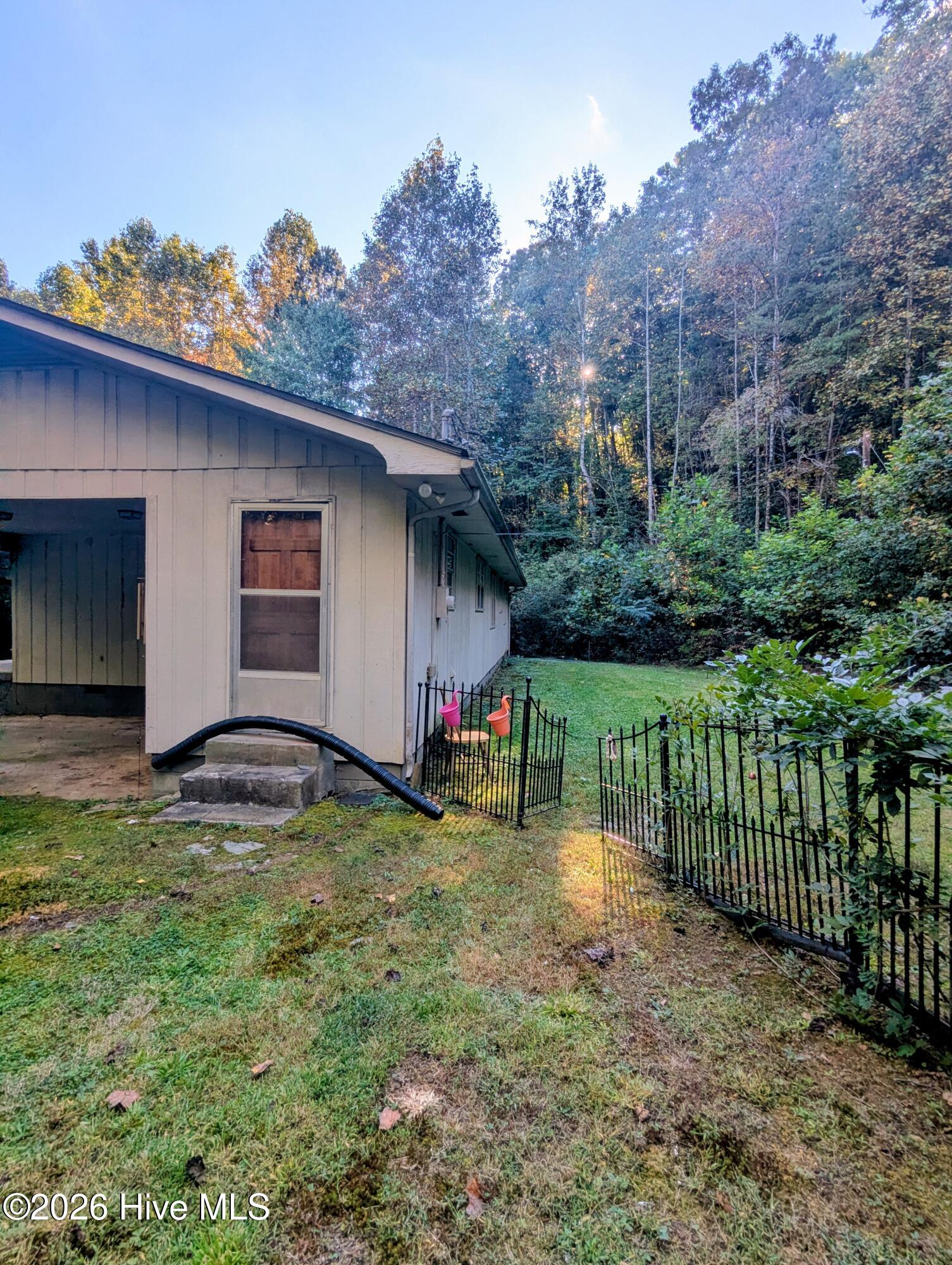 1226 Reservoir Road Property Photo 9