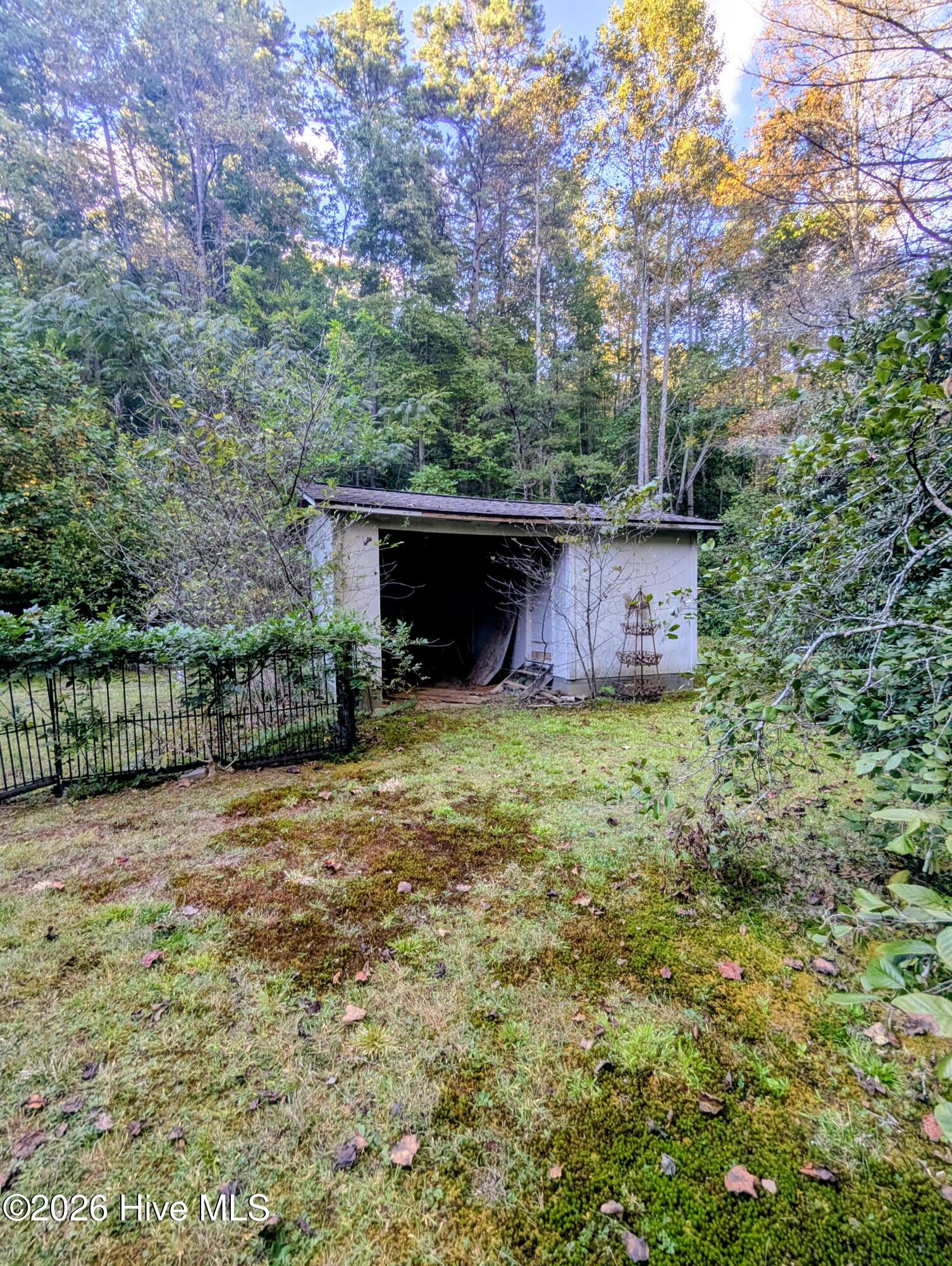 1226 Reservoir Road Property Photo 12