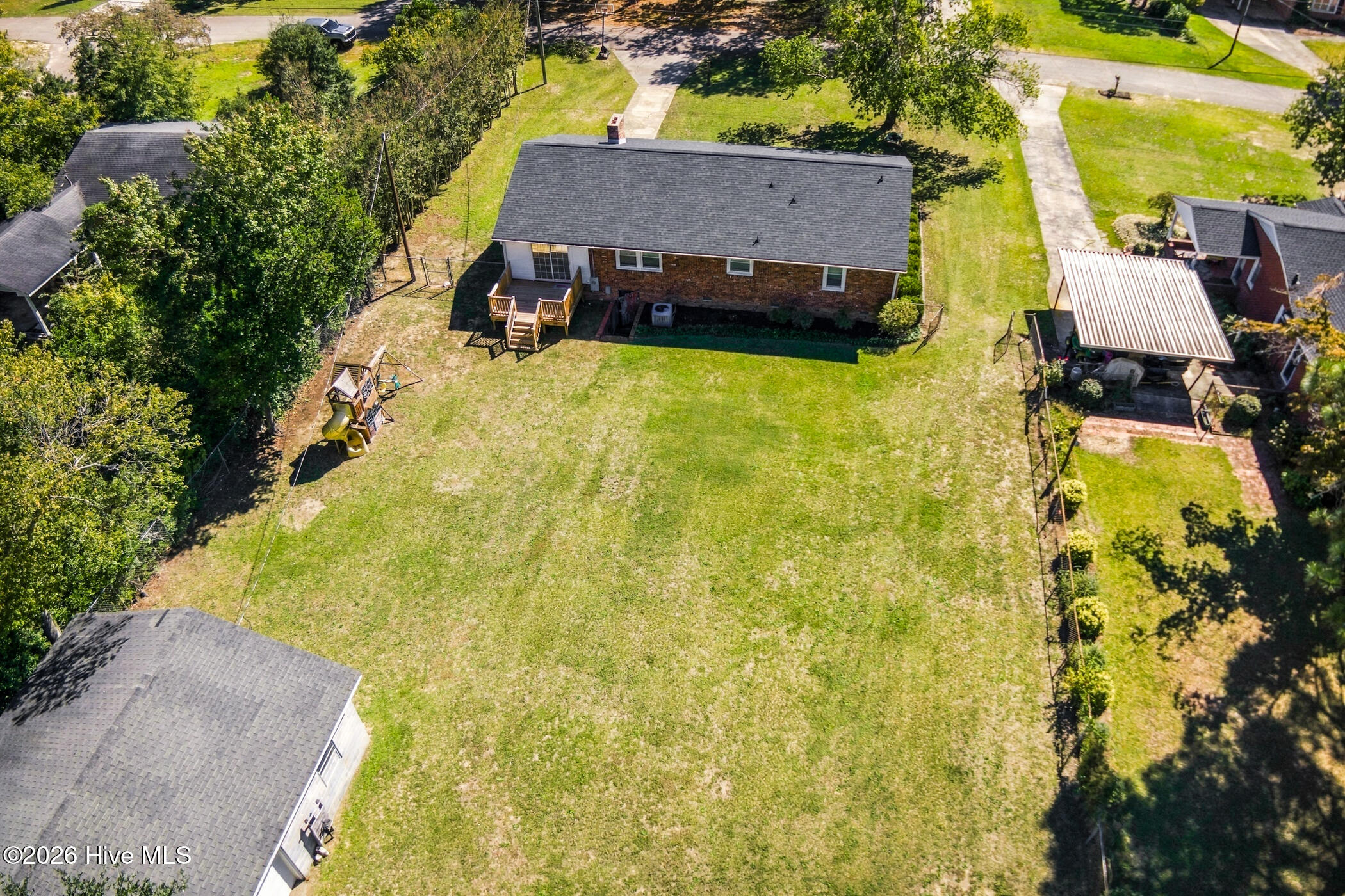 202 Mclean Street Property Photo 7