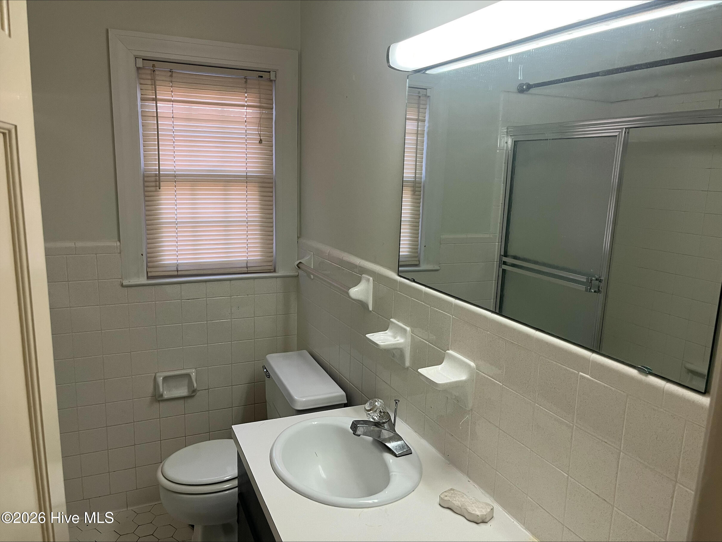 1214 S Wright Road Property Photo 9